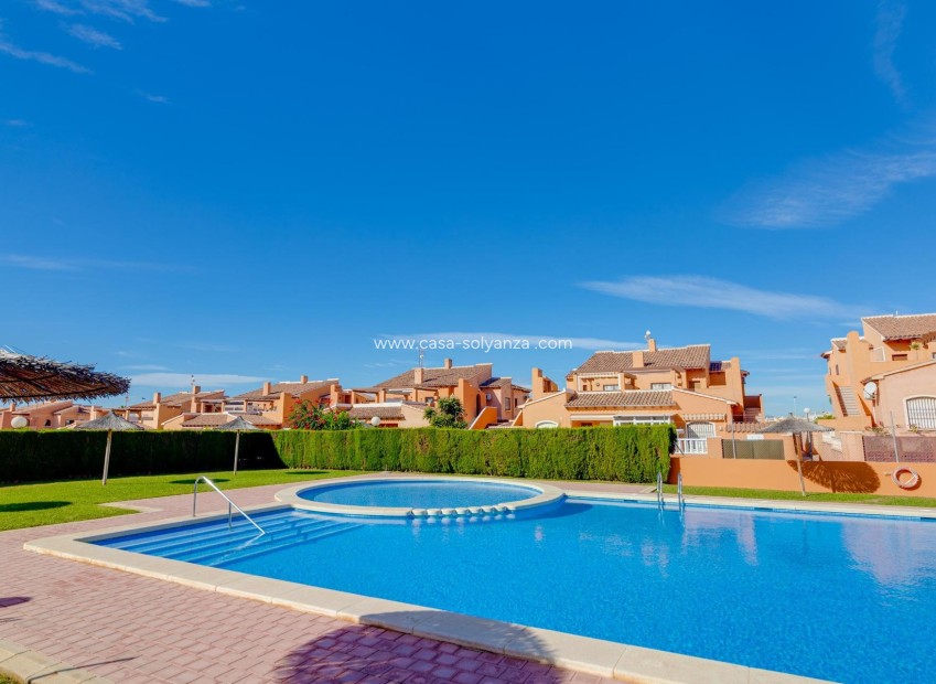 Reventa - Bungalow - Torrevieja - Aguas nuevas