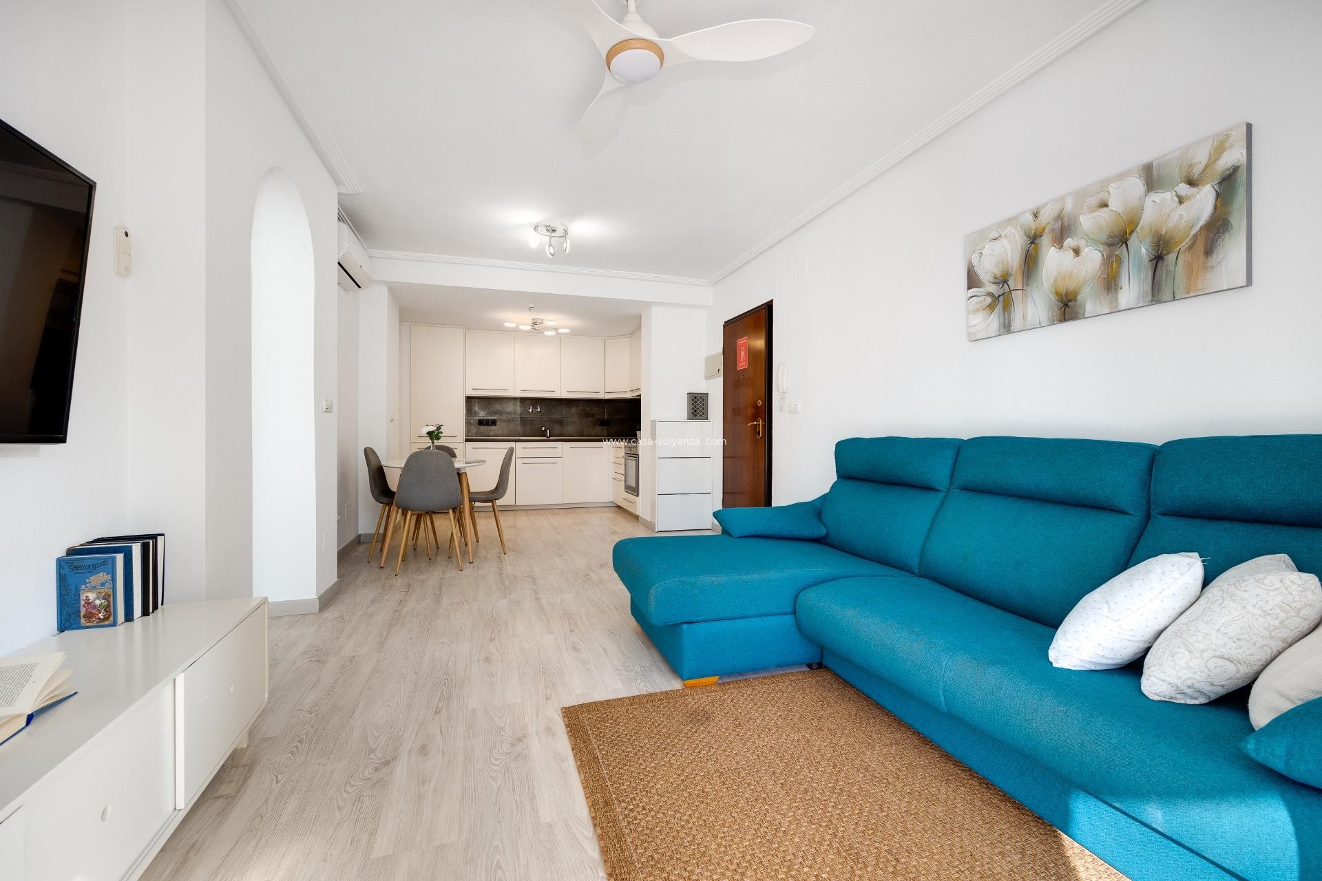 Reventa - Bungalow - Torrevieja - Aguas nuevas