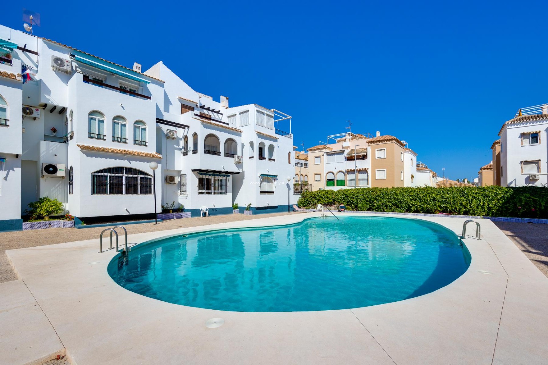 Reventa - Bungalow - Torrevieja - Playa De Los Naufragos