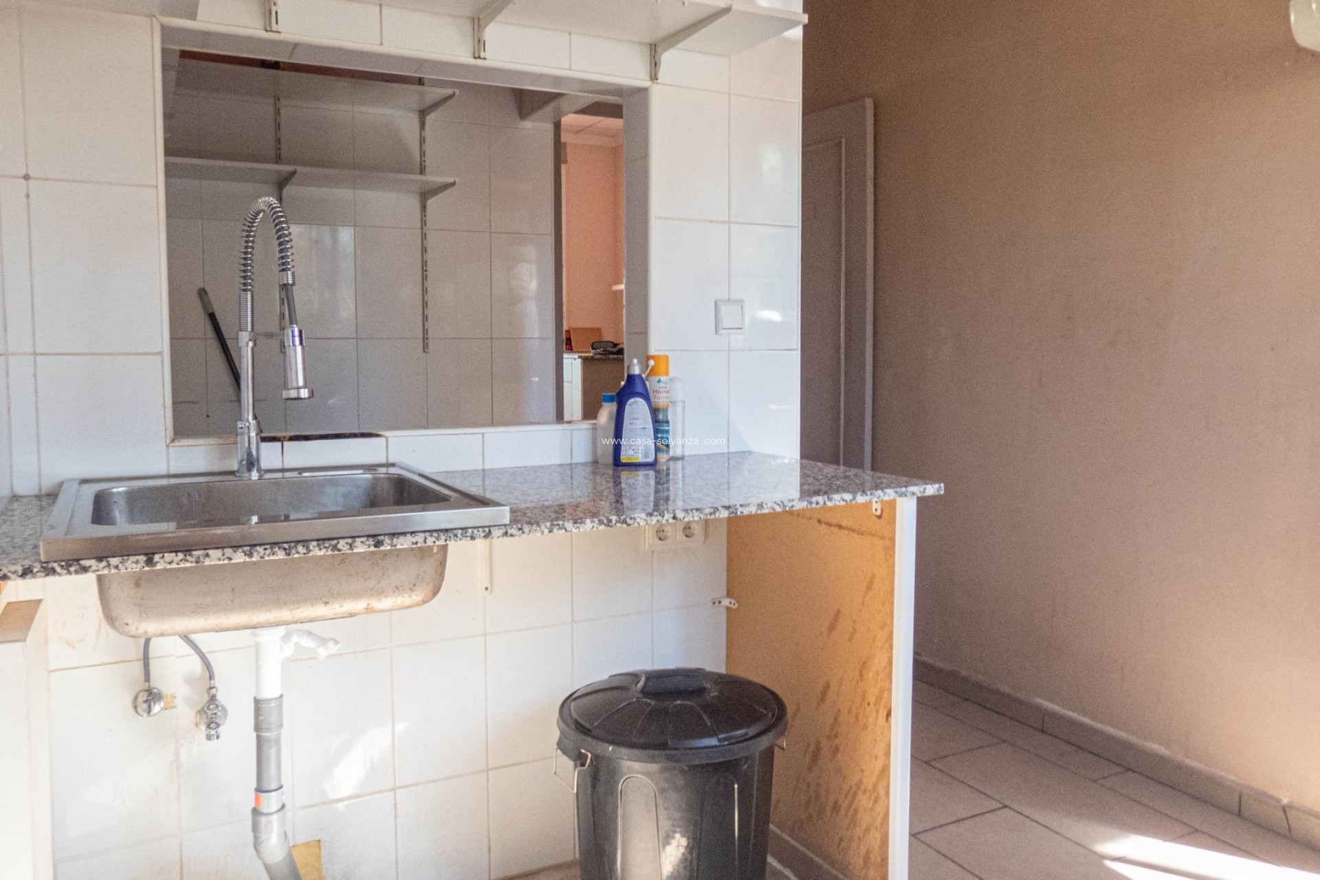 Reventa - Comercial - Algorfa - Inland
