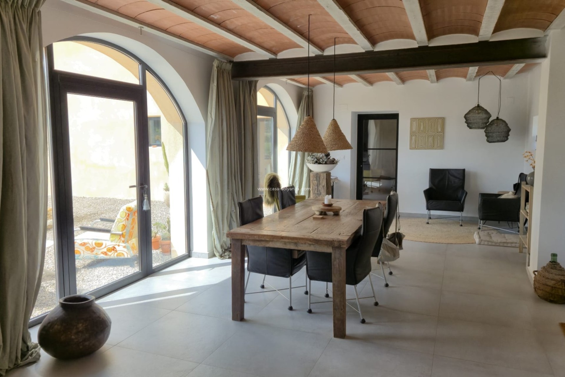 Reventa - Comercial - Almansa