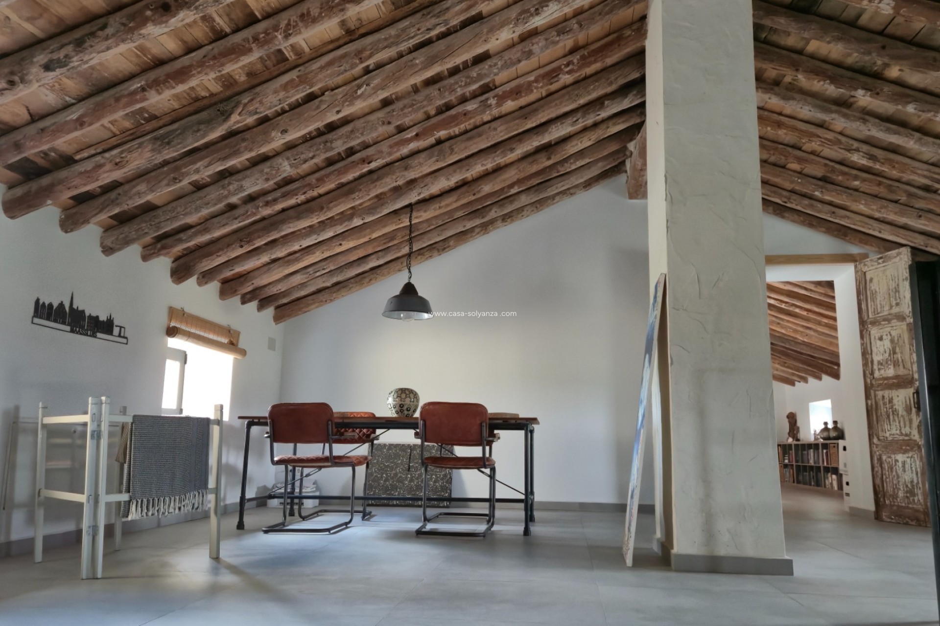 Reventa - Comercial - Almansa