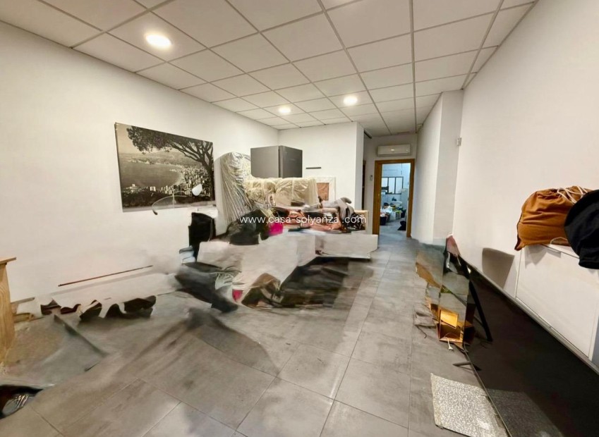 Reventa - Comercial - Benidorm - Poniente