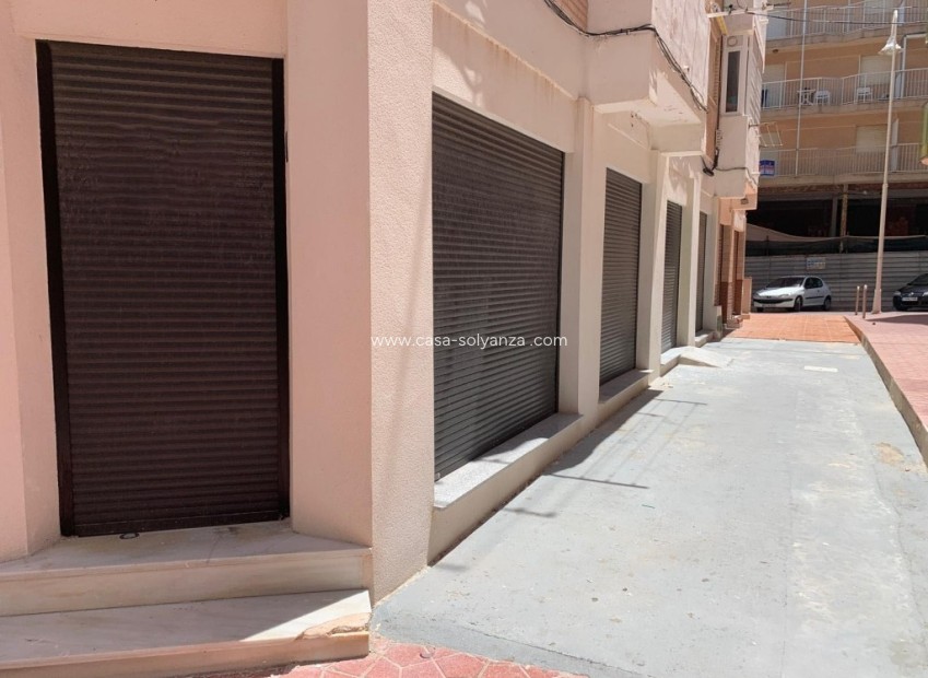 Reventa - Comercial - Guardamar del Segura - Costa Blanca