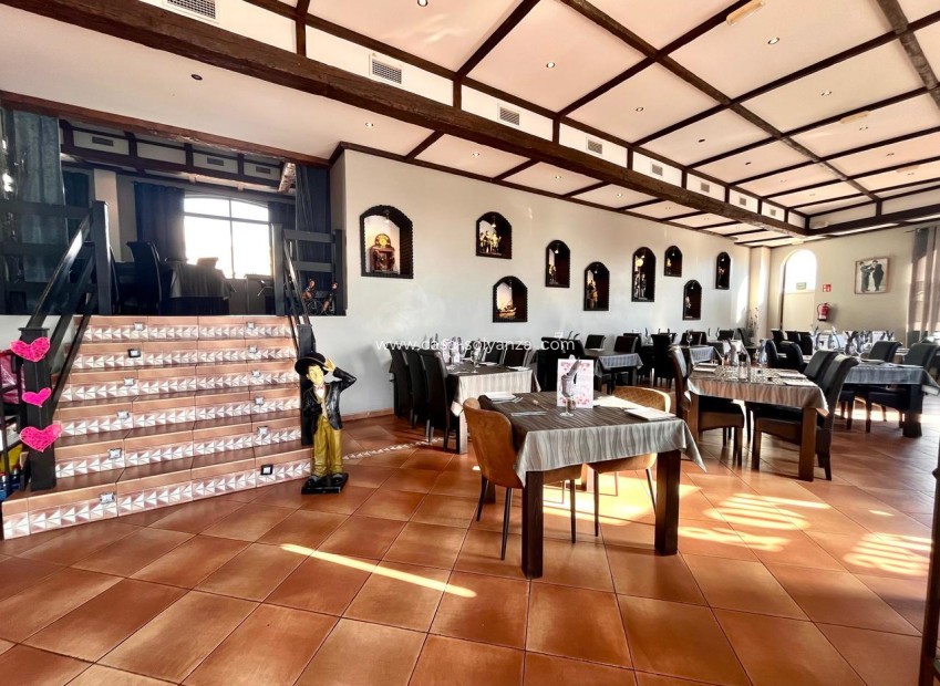 Reventa - Comercial - Guardamar del Segura - Costa Blanca