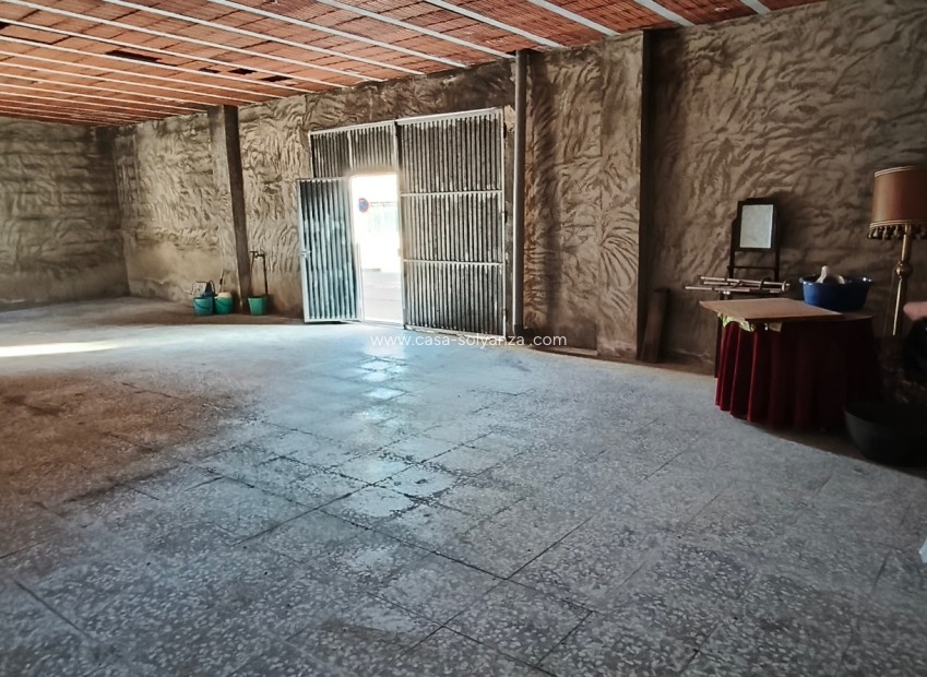 Reventa - Comercial - La Romana - Inland