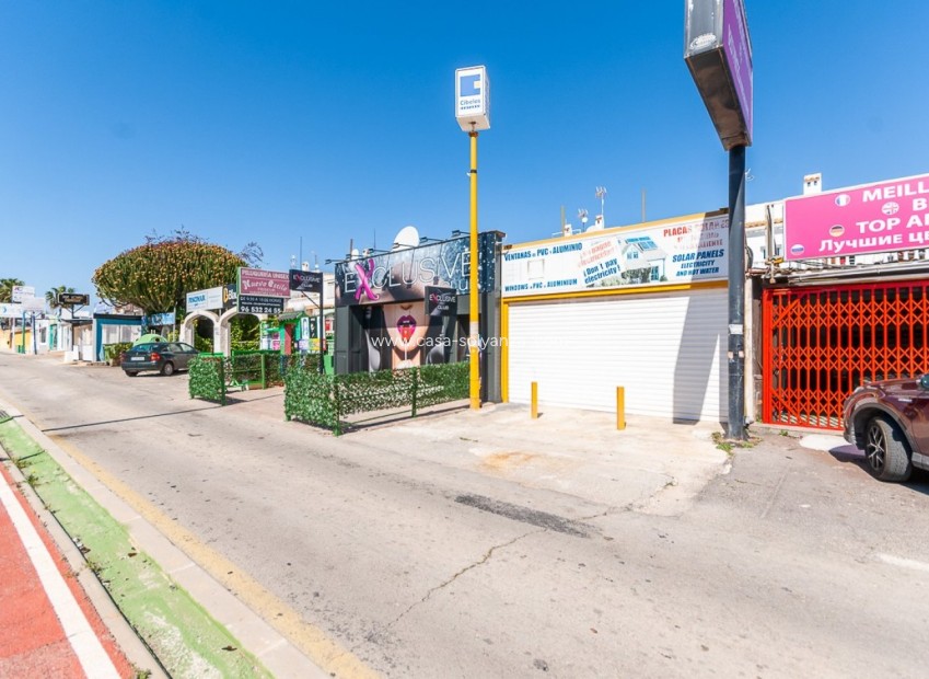 Reventa - Comercial - Orihuela Costa - La Regia