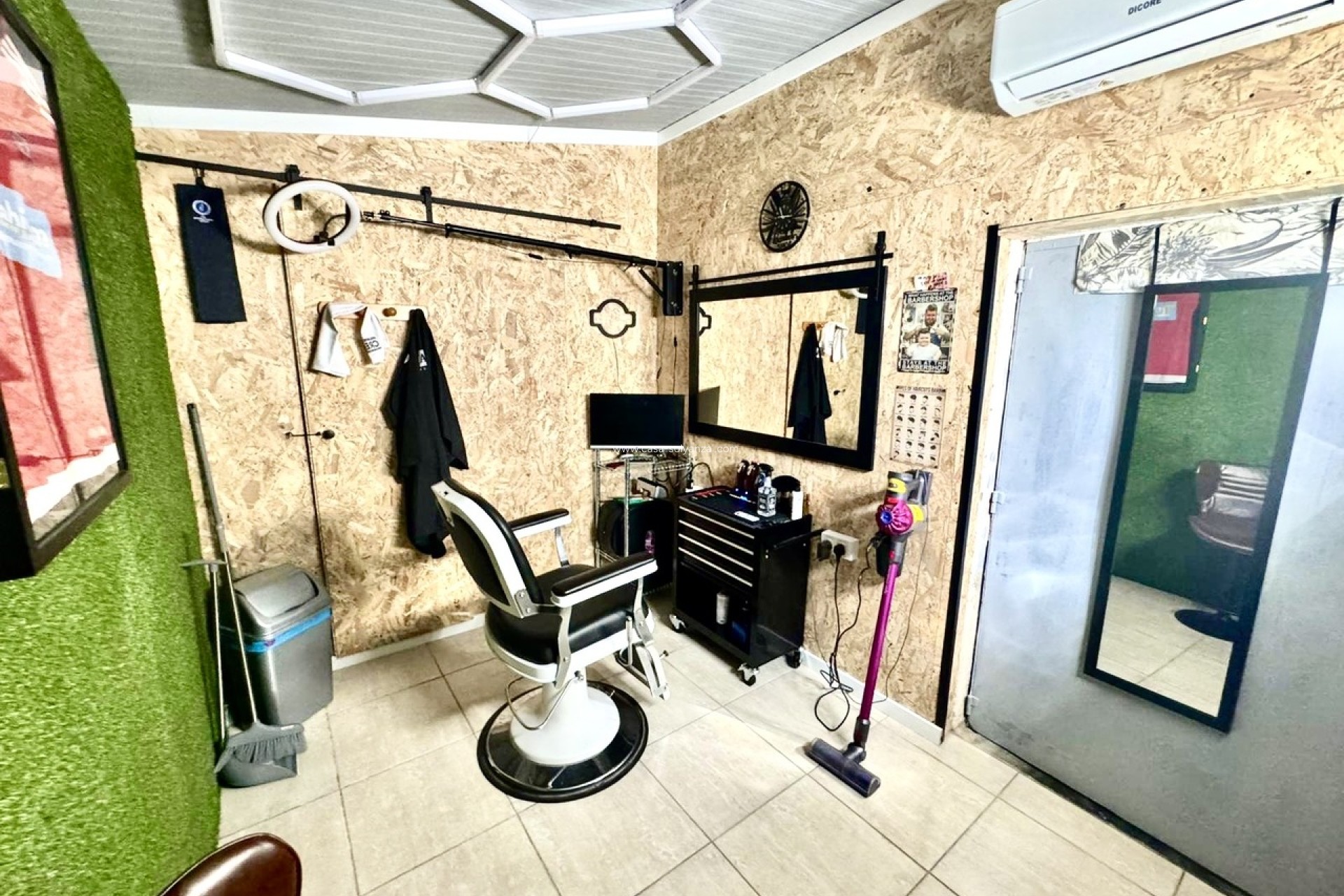 Reventa - Comercial - San Miguel de Salinas - Inland