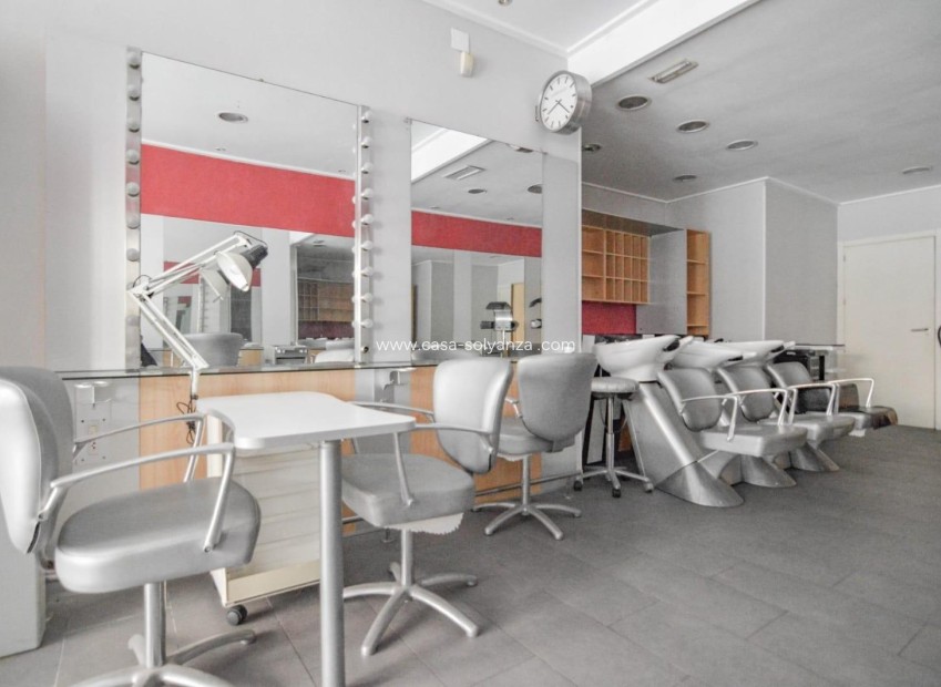 Reventa - Comercial - Torrevieja - Center