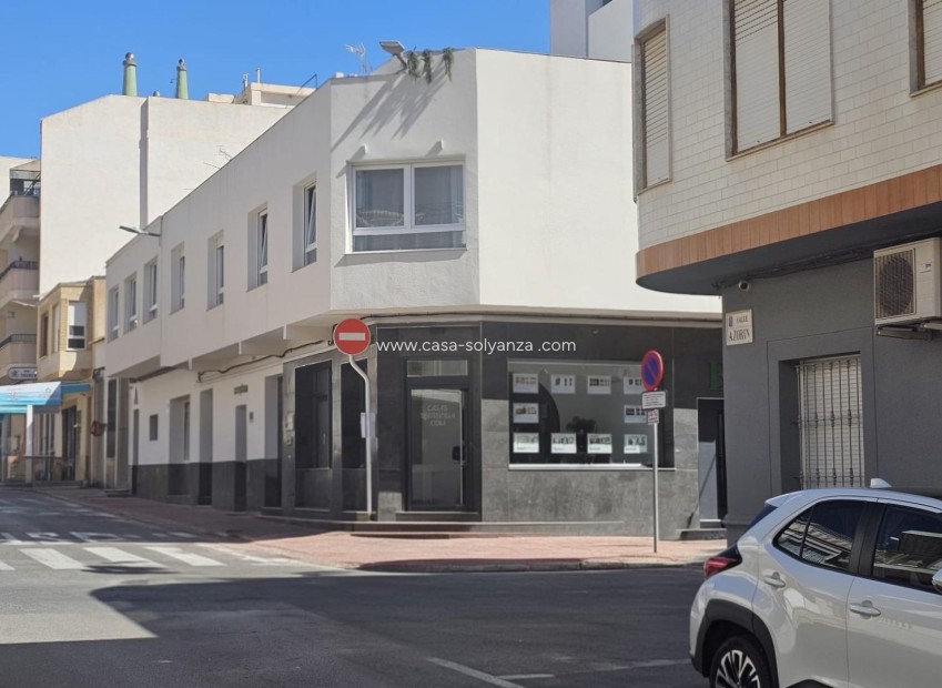 Reventa - Comercial - Torrevieja - Center