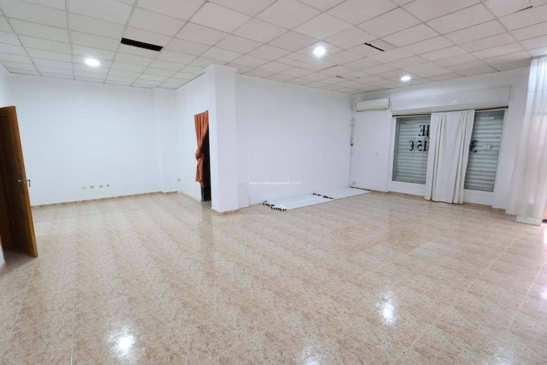 Reventa - Comercial - Torrevieja - Center