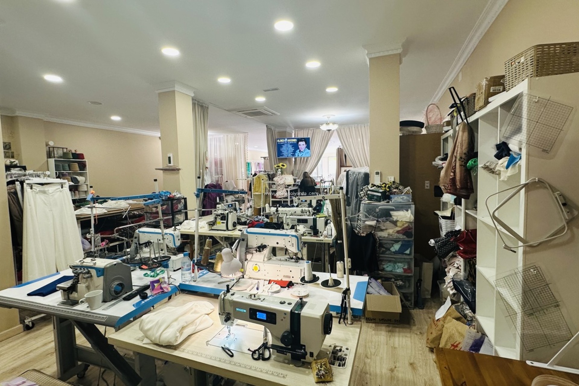 Reventa - Comercial - Torrevieja - Costa Blanca
