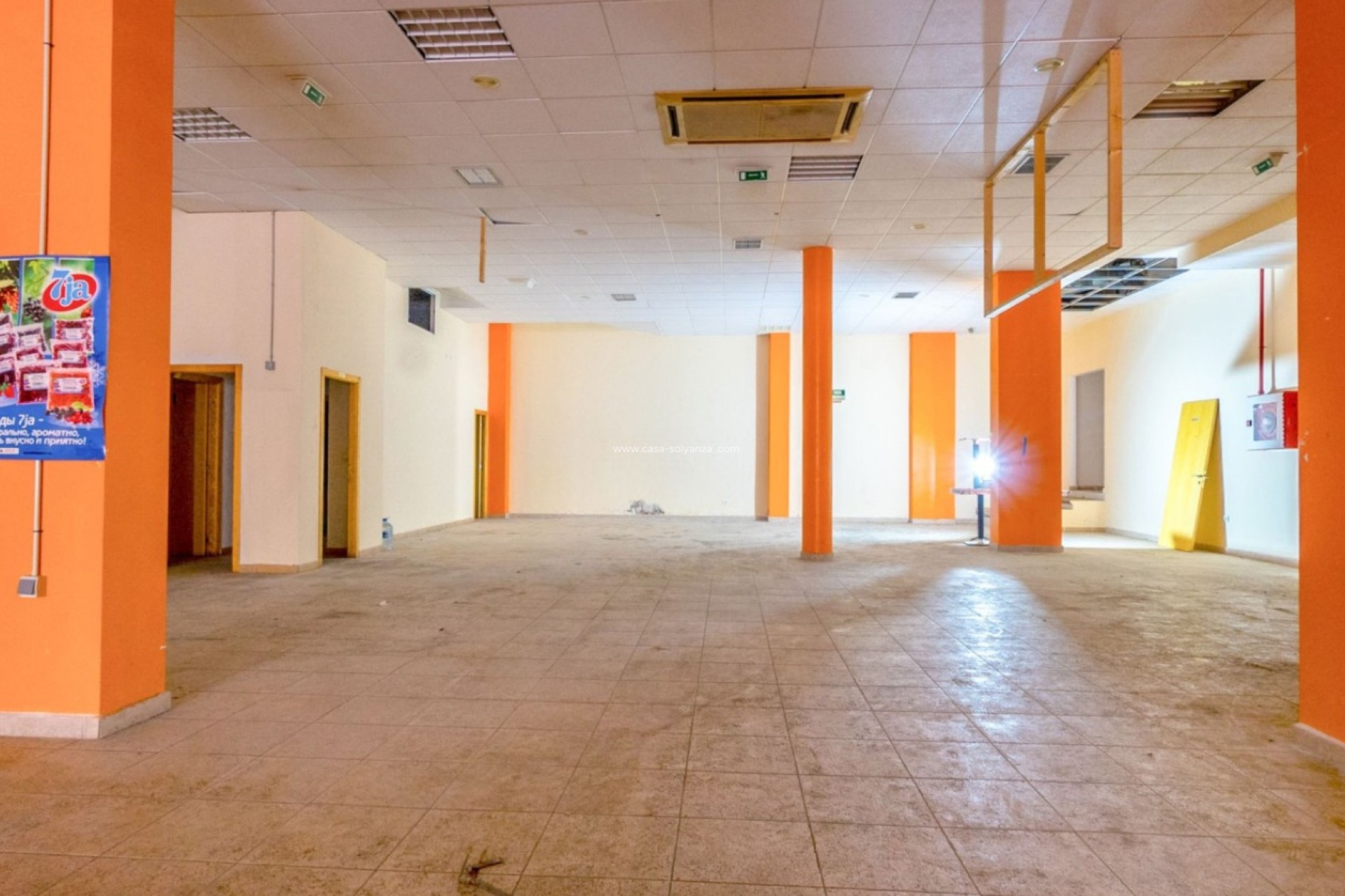 Reventa - Comercial - Torrevieja - Costa Blanca