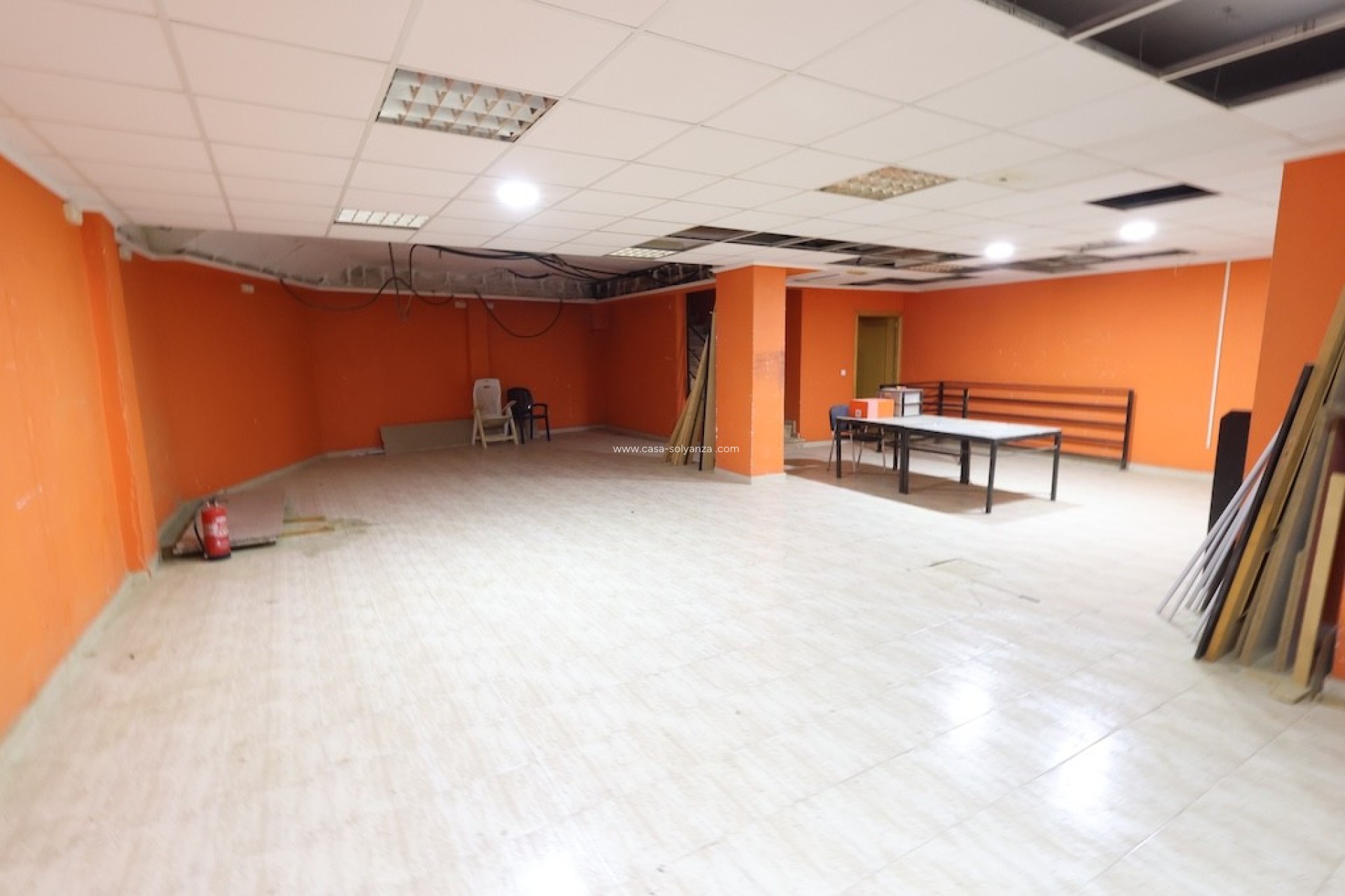 Reventa - Comercial - Torrevieja - Costa Blanca
