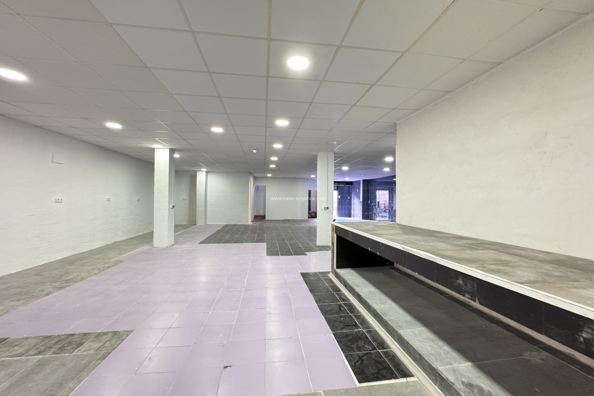 Reventa - Comercial - Torrevieja - Costa Blanca