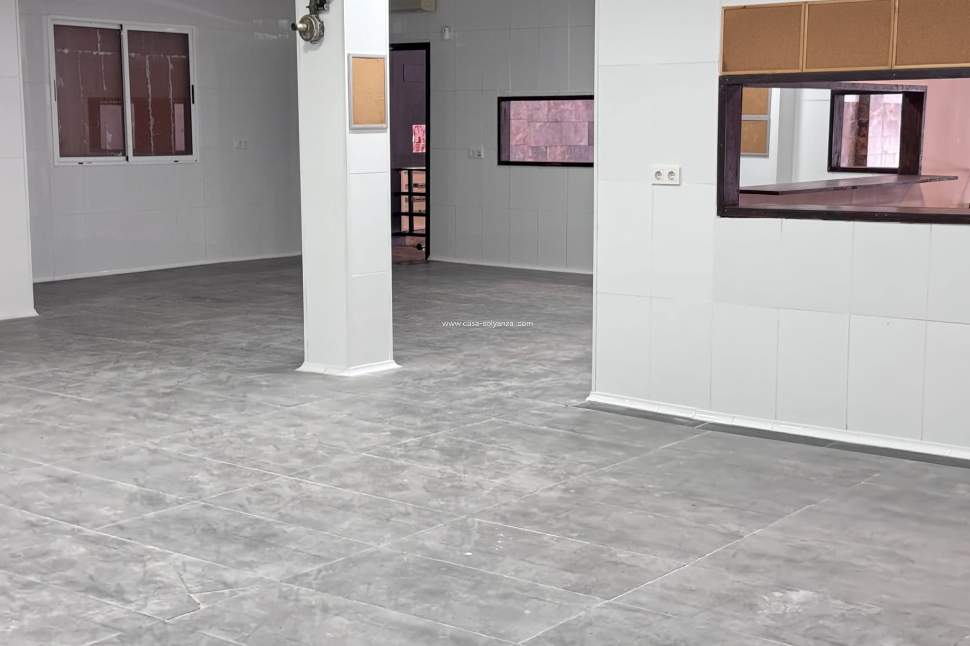 Reventa - Comercial - Torrevieja - Costa Blanca