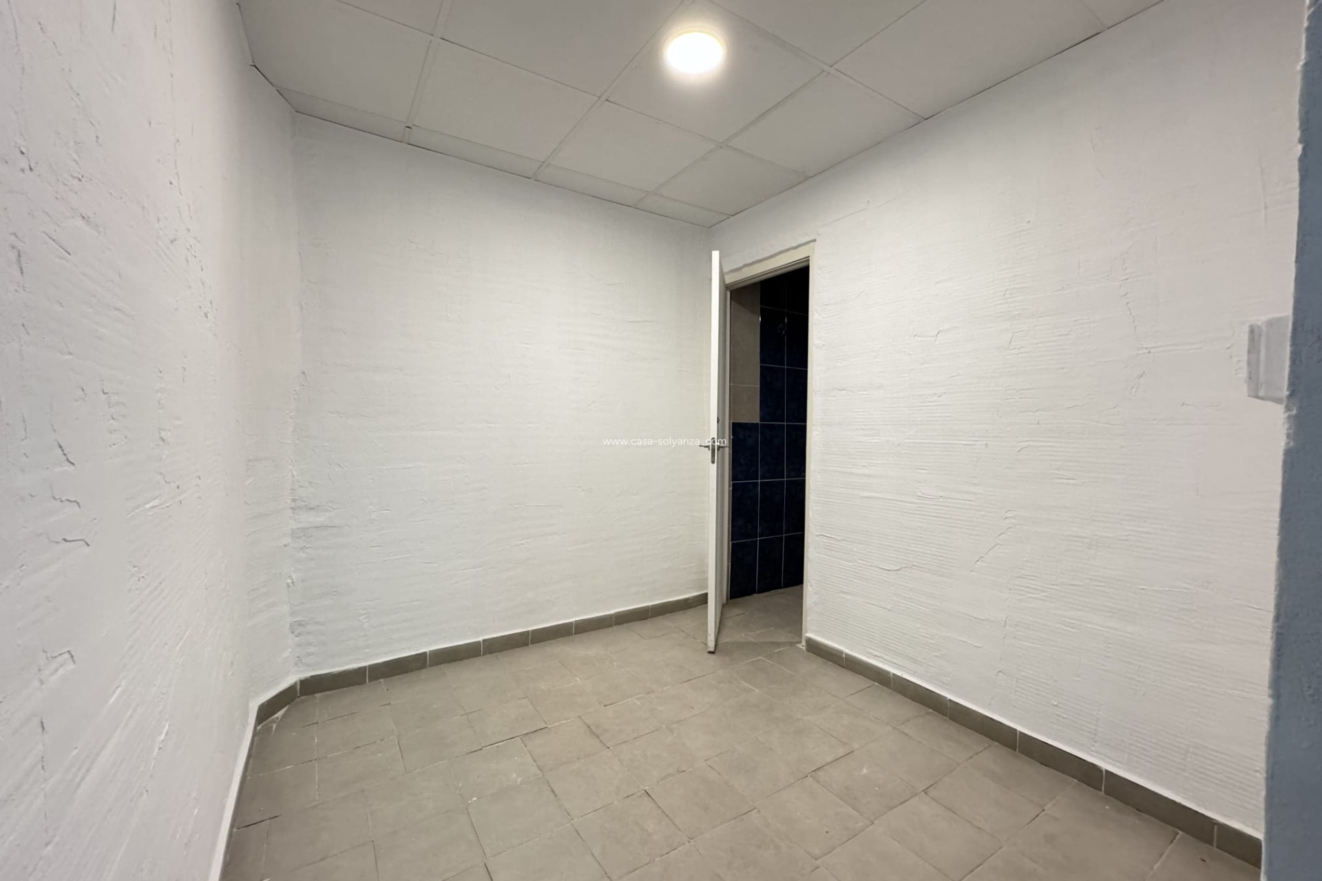 Reventa - Comercial - Torrevieja - Costa Blanca