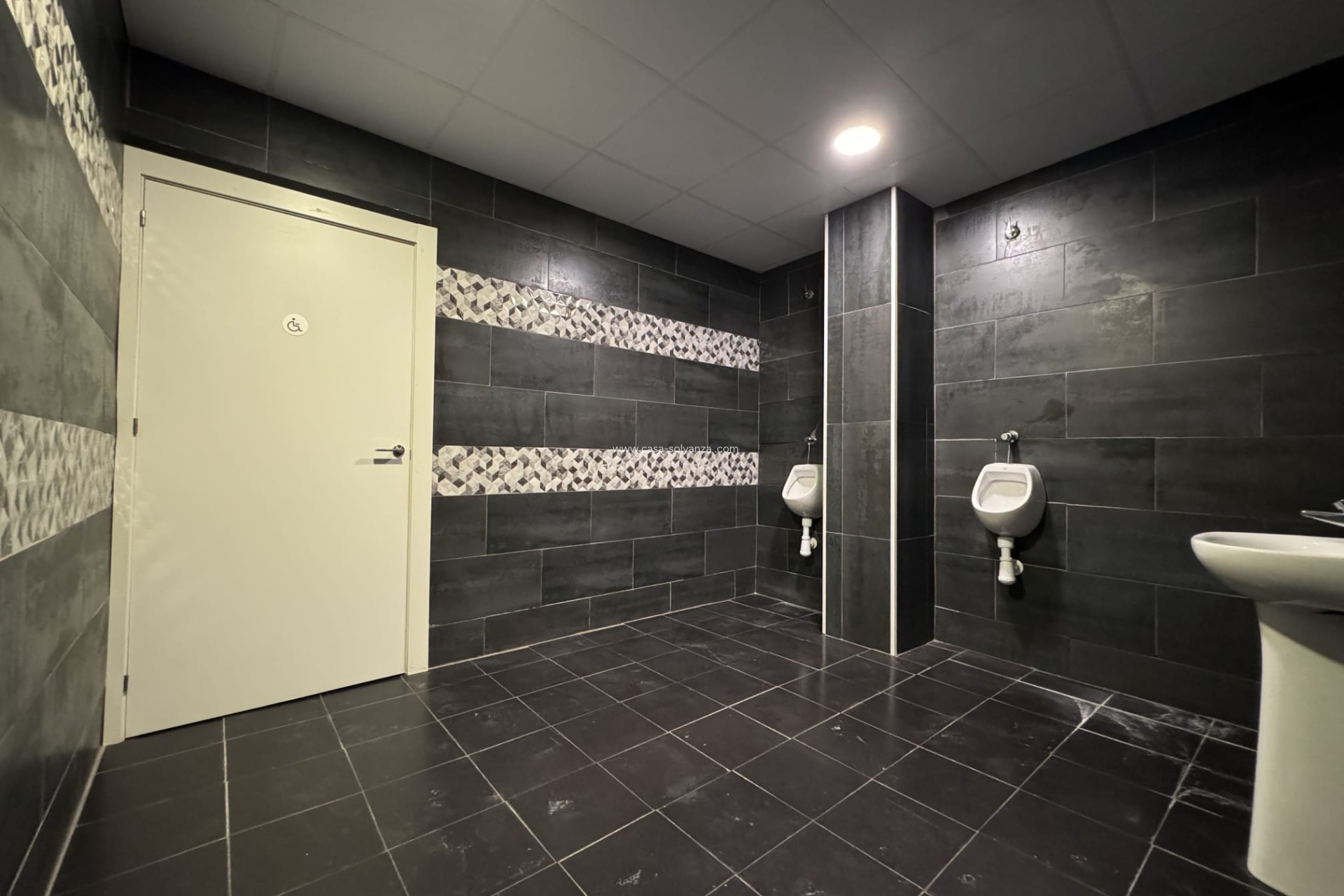 Reventa - Comercial - Torrevieja - Costa Blanca