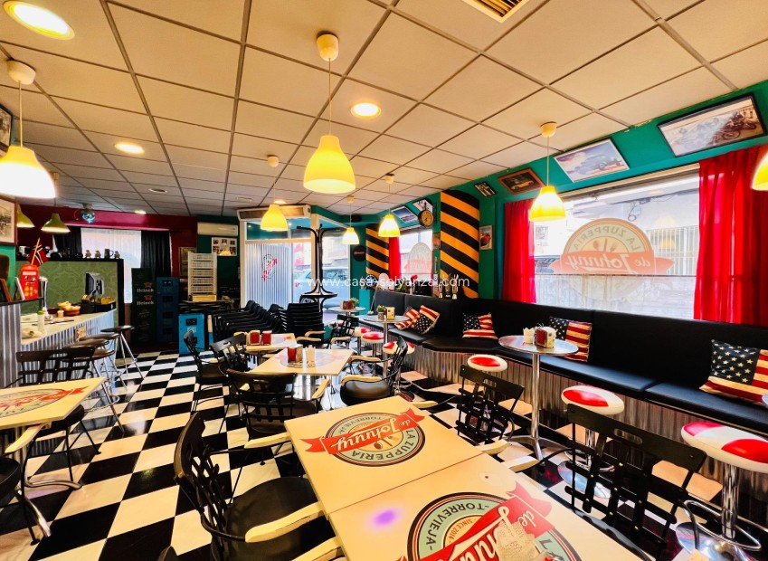 Reventa - Comercial - Torrevieja - Costa Blanca