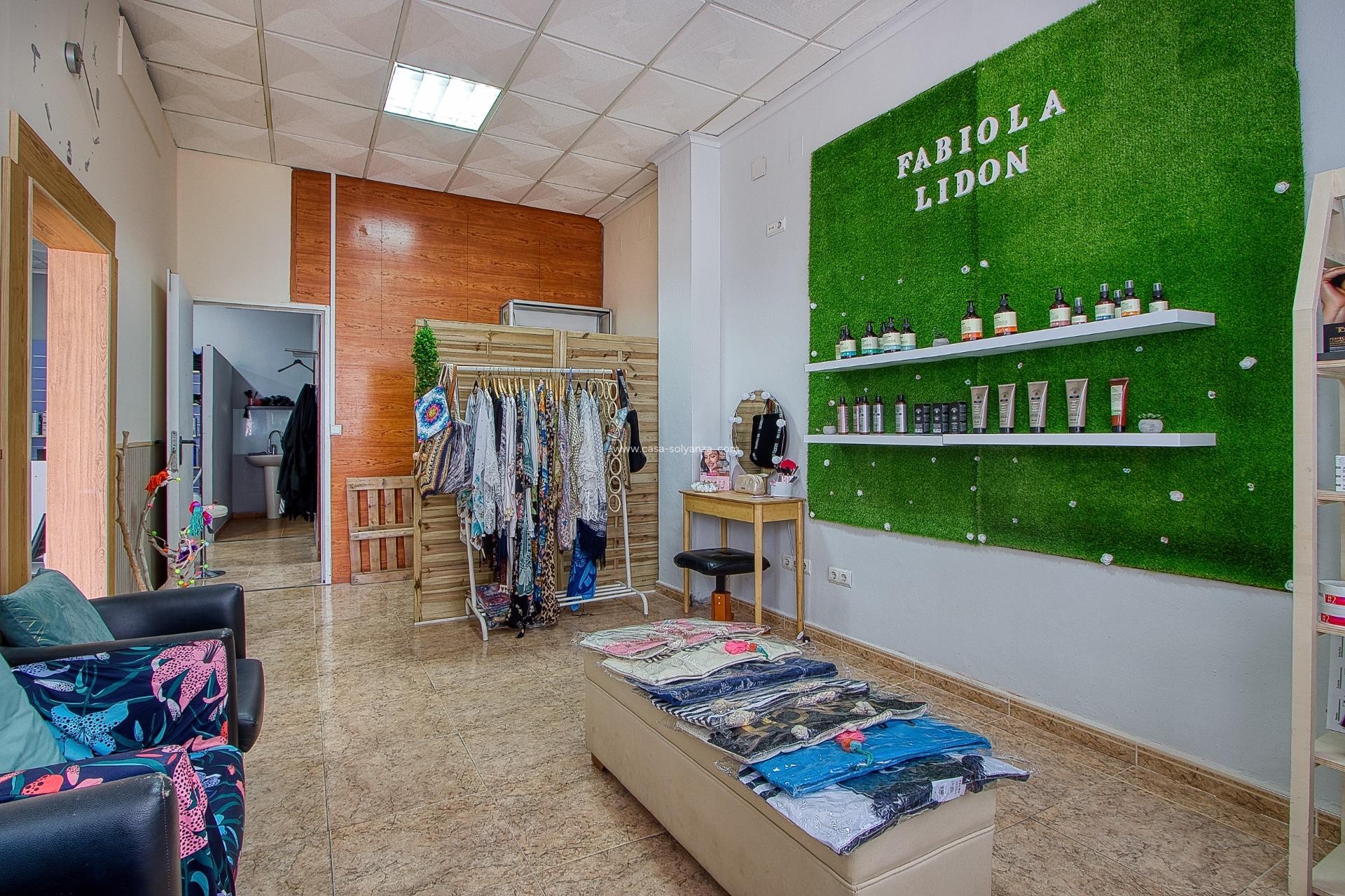 Reventa - Comercial - Torrevieja - Costa Blanca