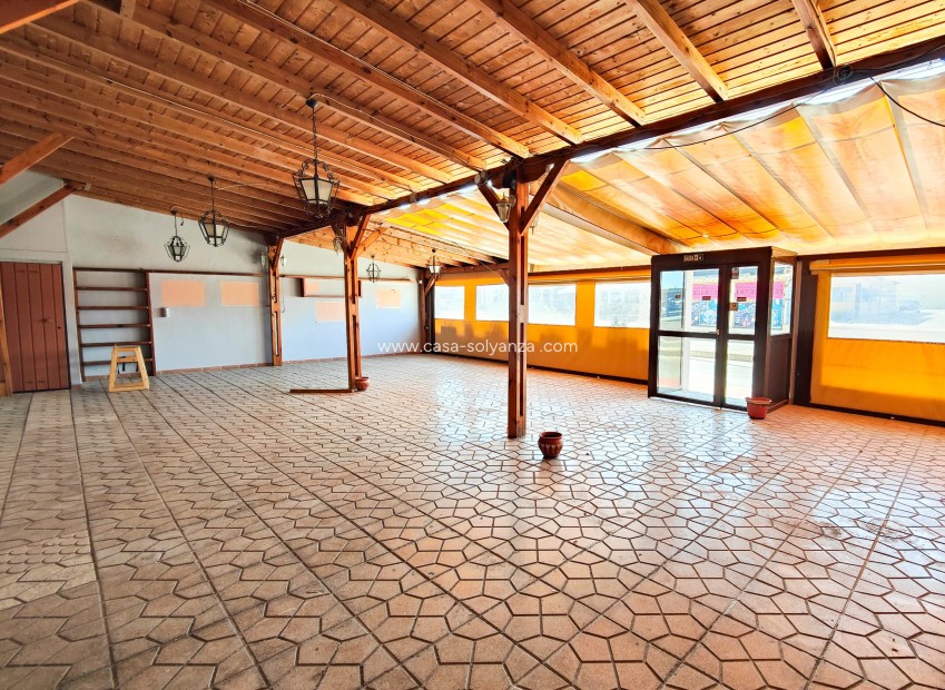 Reventa - Comercial - Torrevieja - Costa Blanca