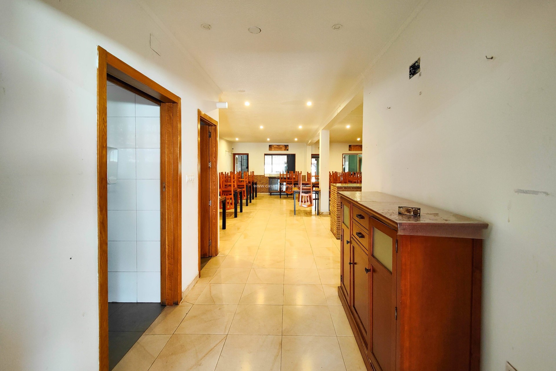 Reventa - Comercial - Torrevieja - Costa Blanca