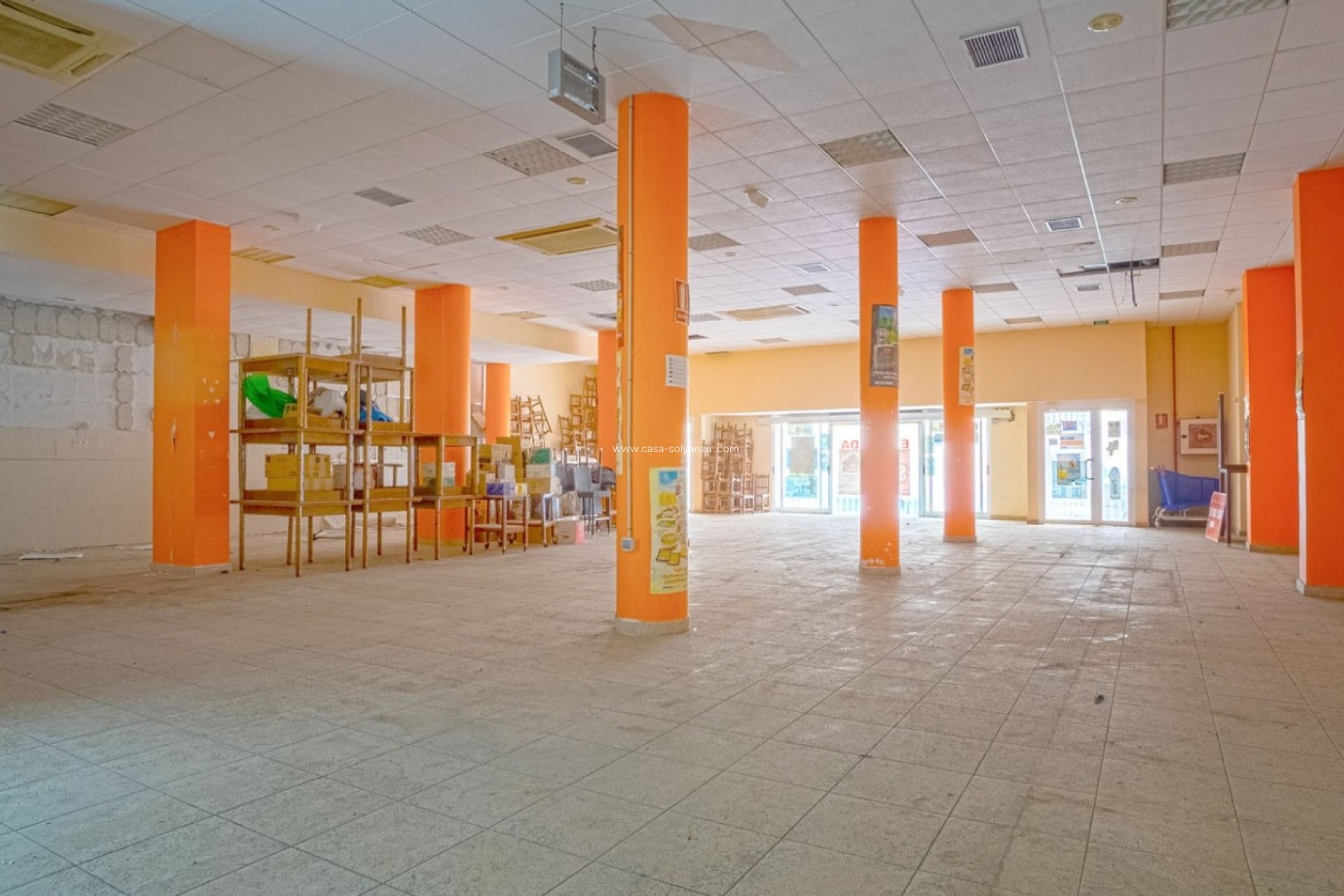 Reventa - Comercial - Torrevieja - Costa Blanca