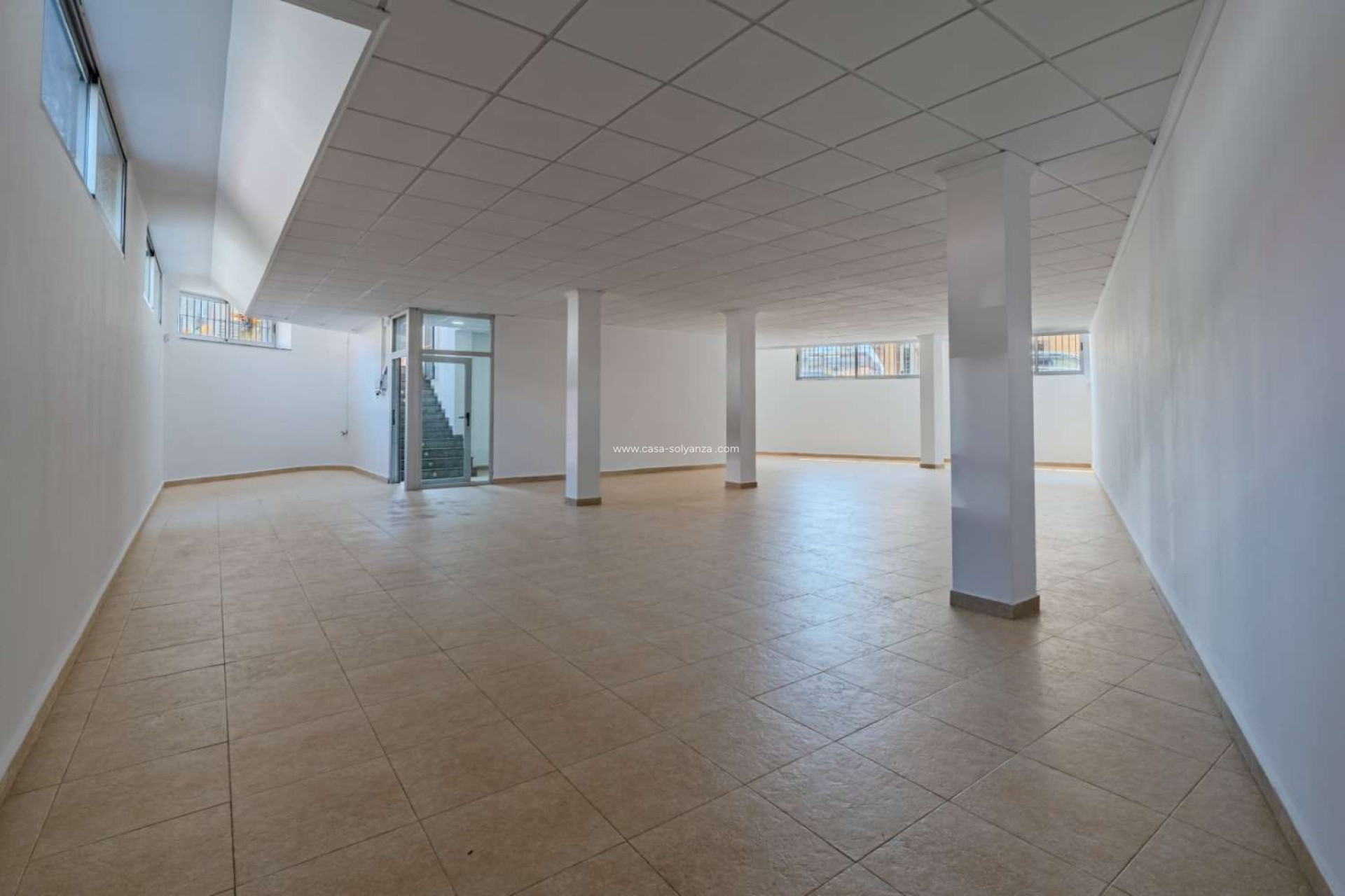 Reventa - Comercial - Torrevieja - Costa Blanca