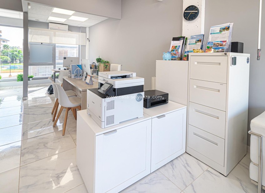 Reventa - Comercial - Torrevieja - La Mata