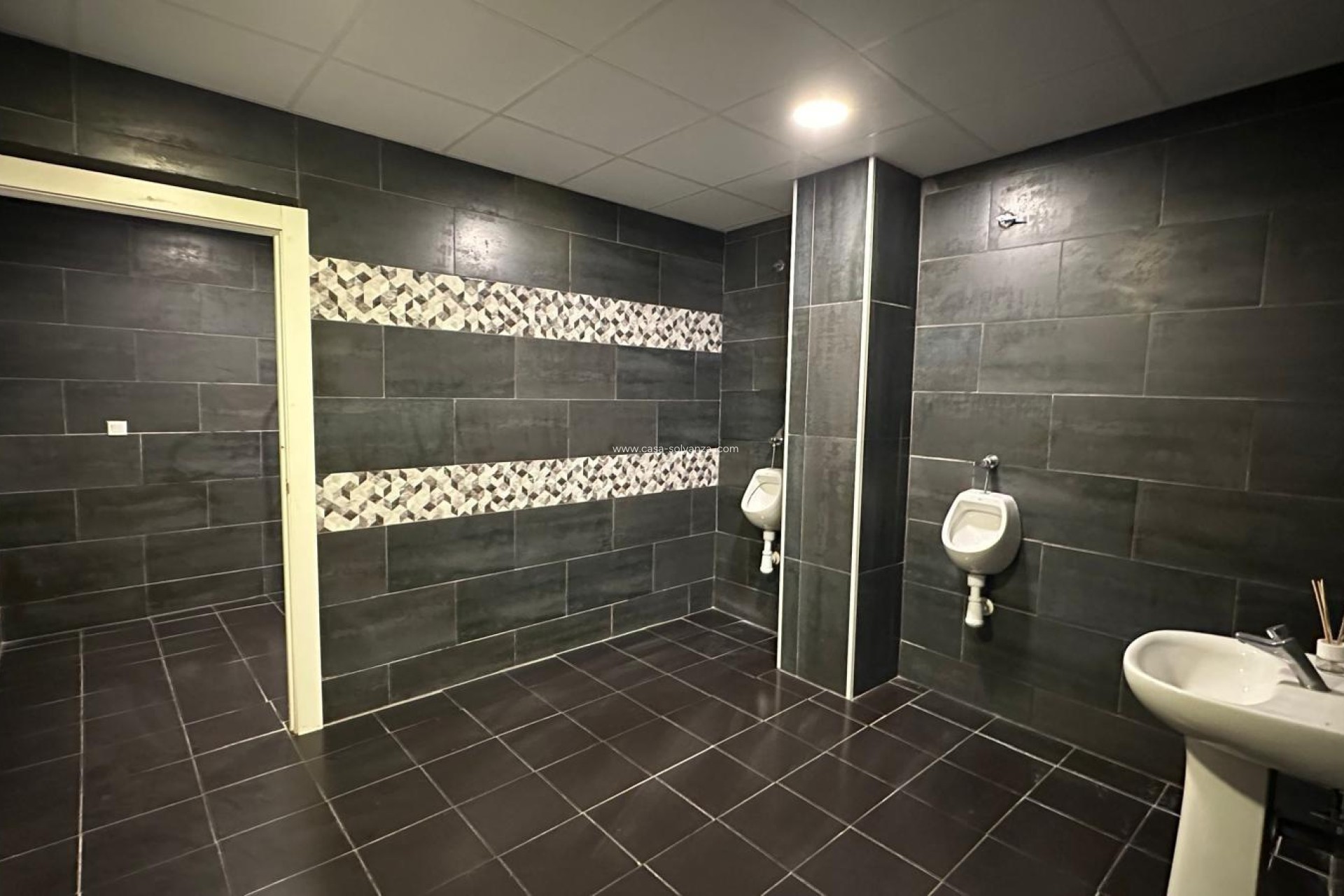 Reventa - Comercial - Torrevieja - Paseo Maritimo