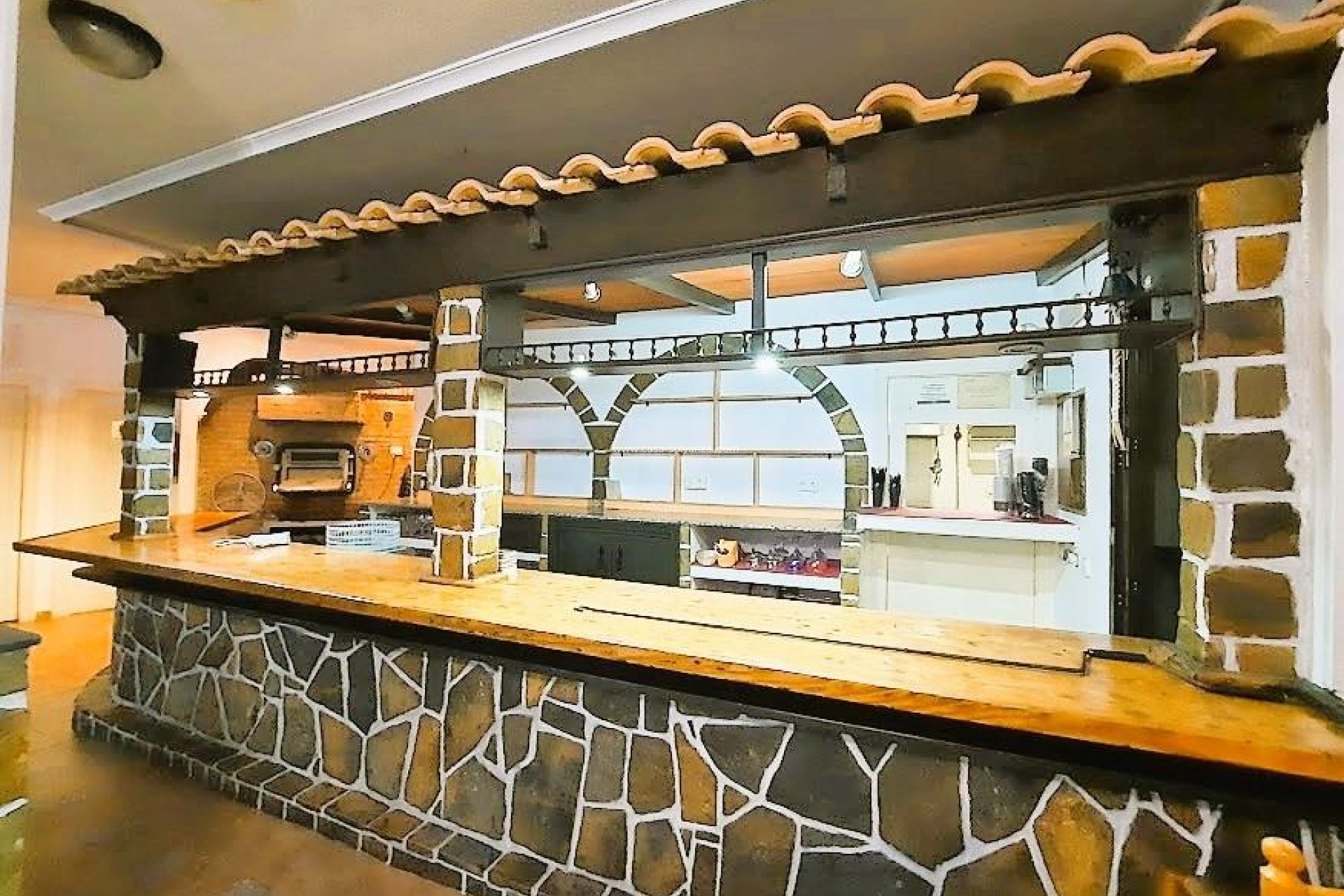 Reventa - Comercial - Torrevieja - Playa De Los Naufragos