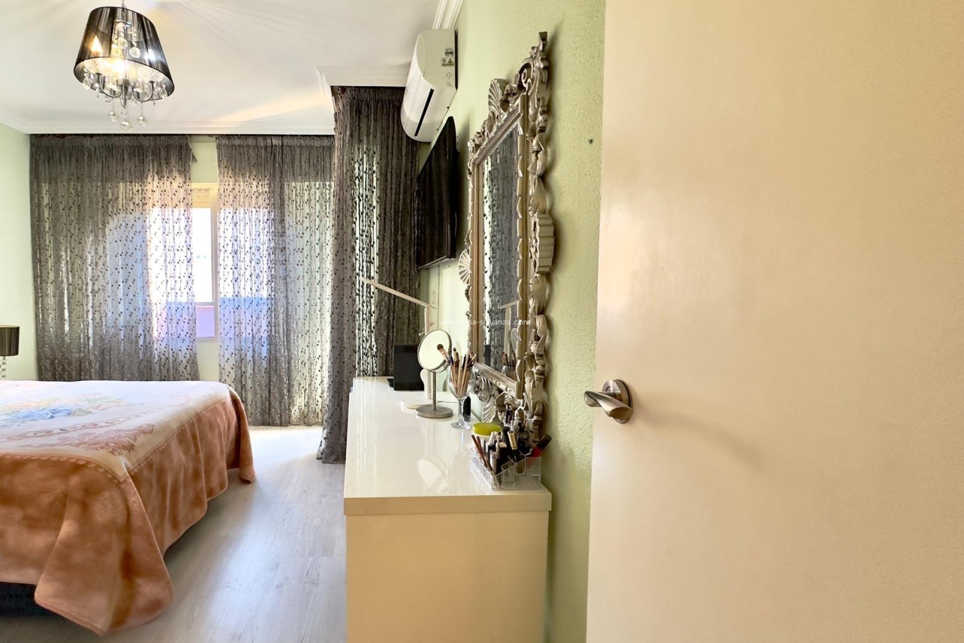 Reventa - Comercial - Torrevieja - Playa De Los Naufragos