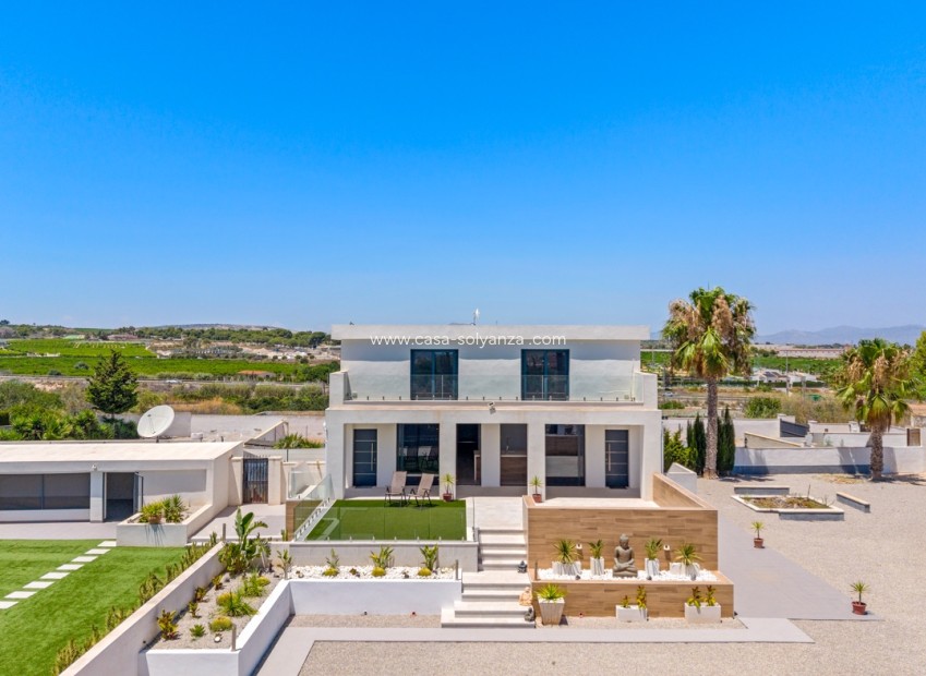Reventa - country estate - Los Montesinos - La Herrada