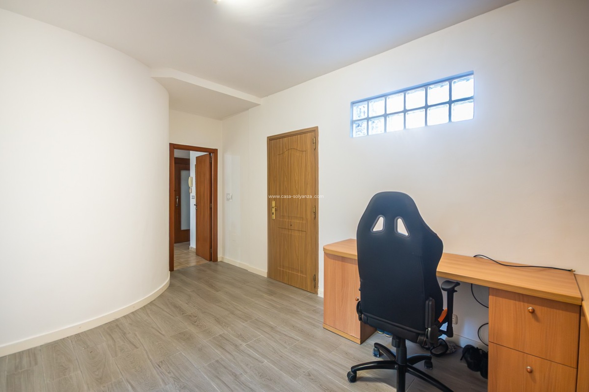 Reventa - Villa - Benferri - Inland