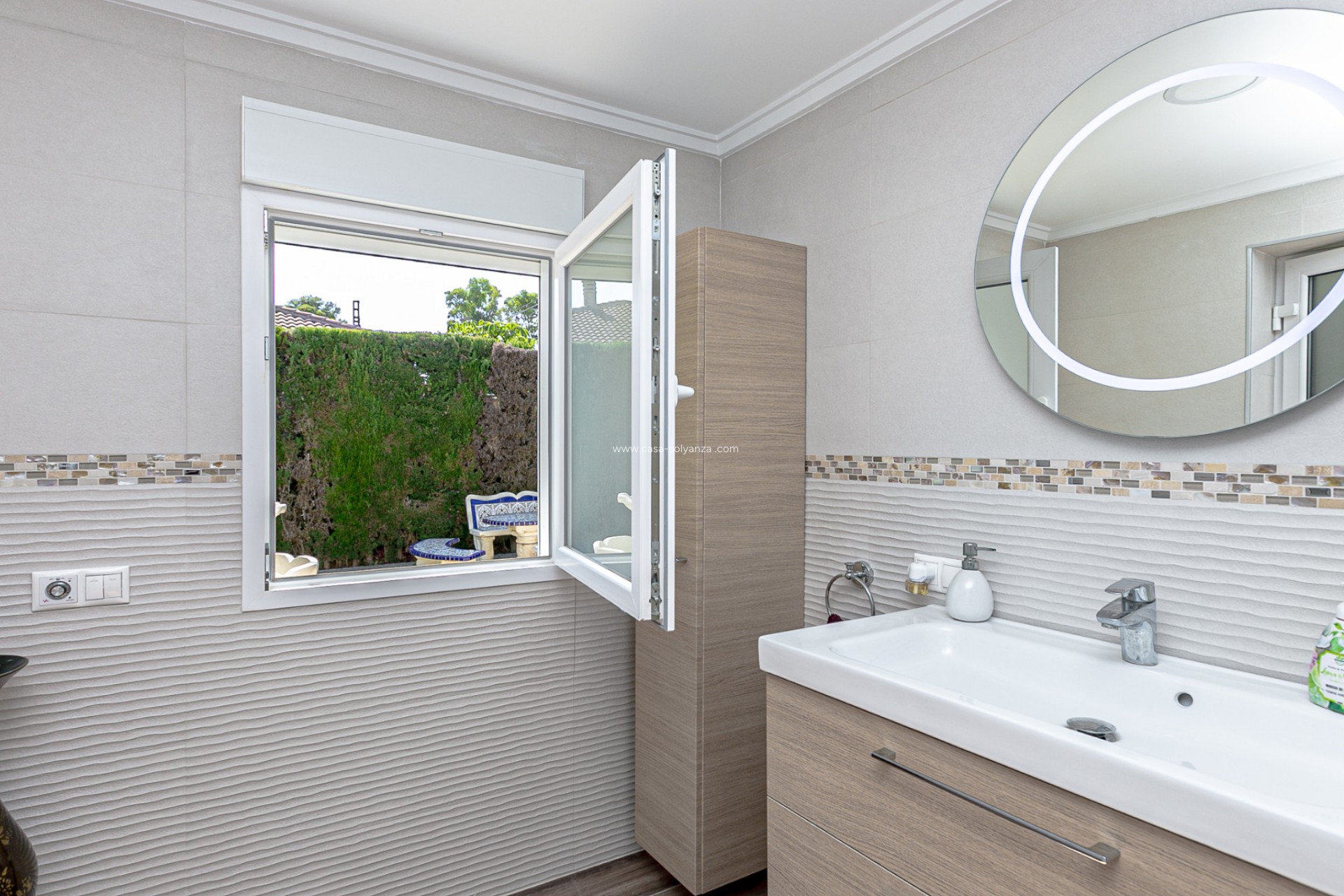 Reventa - Villa - Campoamor - Lomas de Don Juan