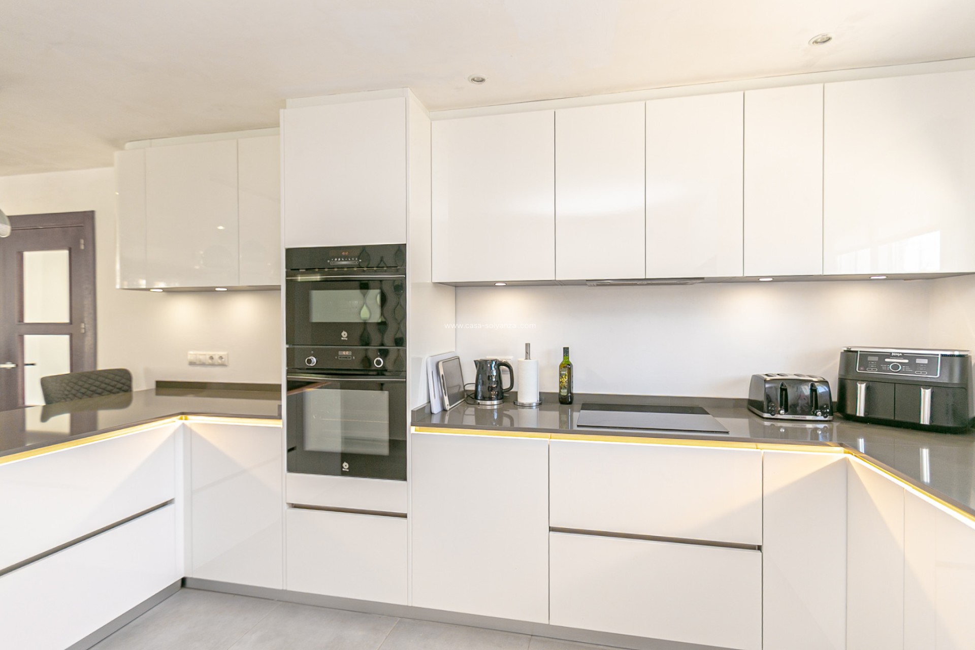 Reventa - Villa - Campoamor - Lomas de Don Juan