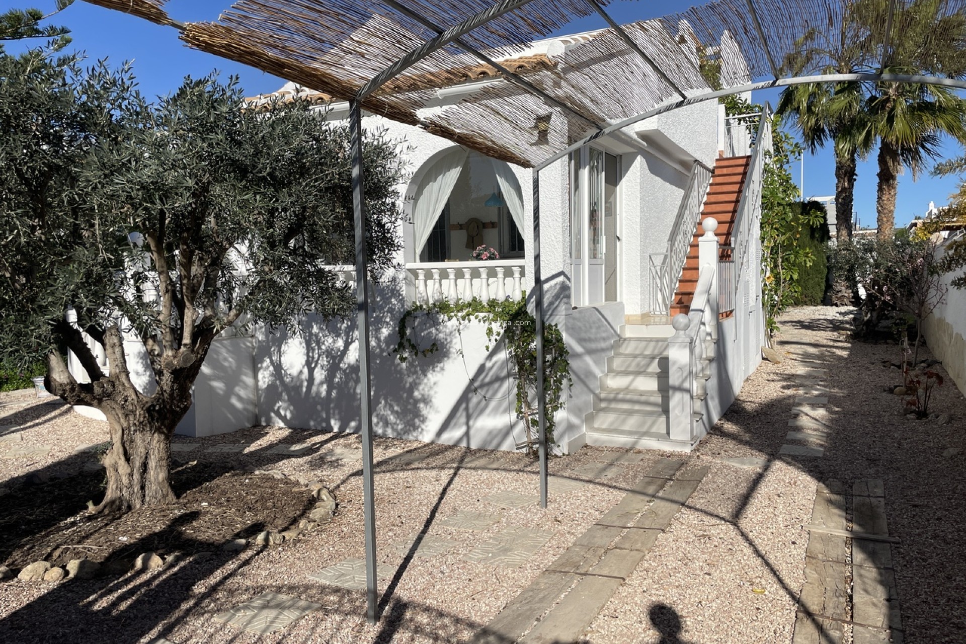 Reventa - Villa - Camposol - Inland