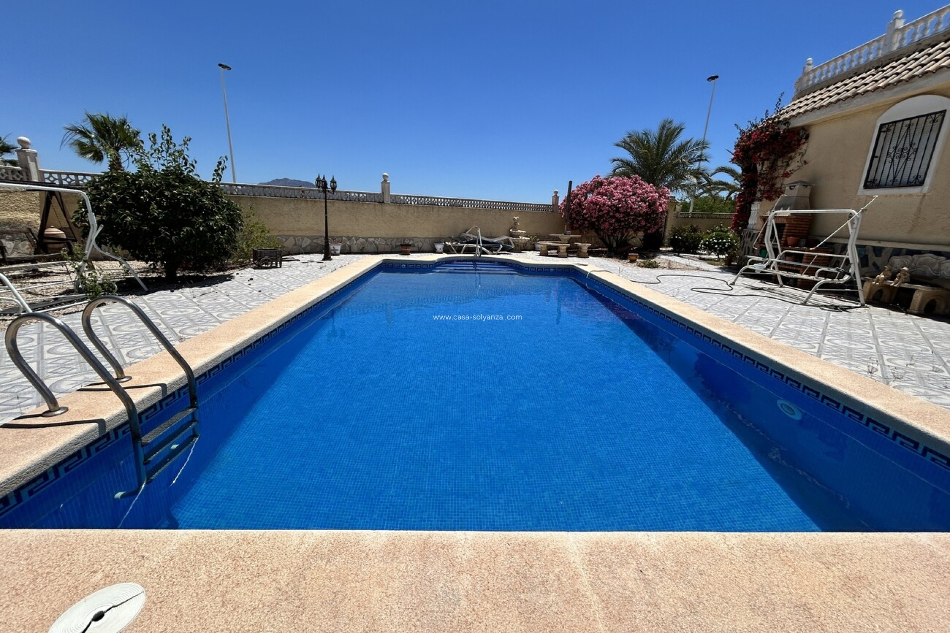Reventa - Villa - Camposol - Inland