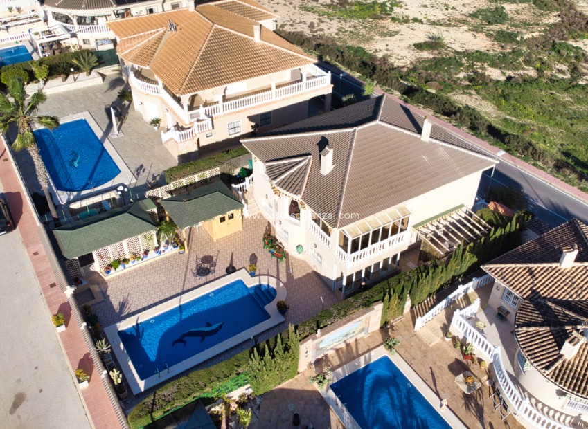 Reventa - Villa - Ciudad Quesada - Benimar