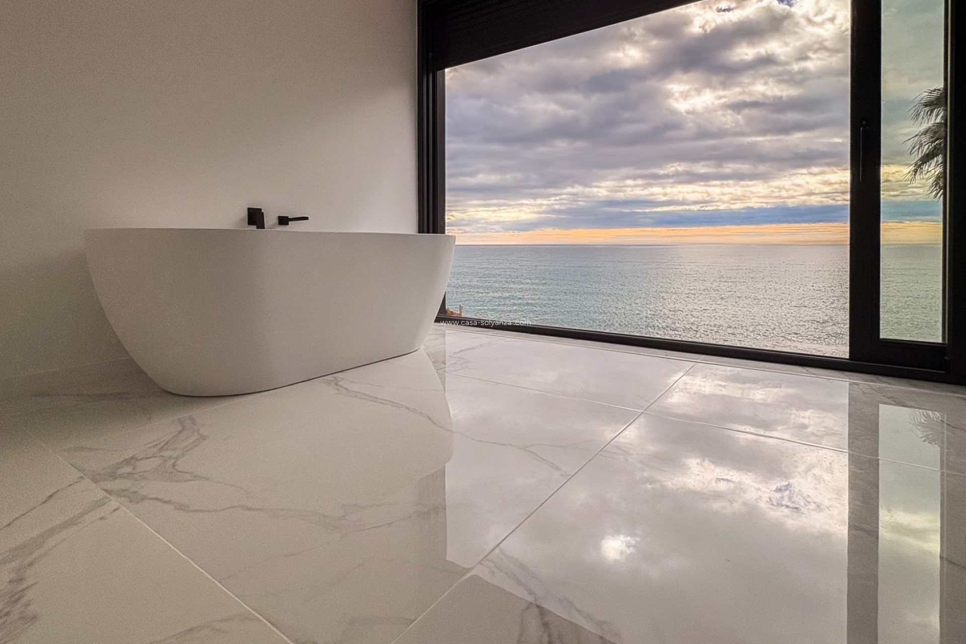 Reventa - Villa - Detached - El Campello - Coveta Fuma