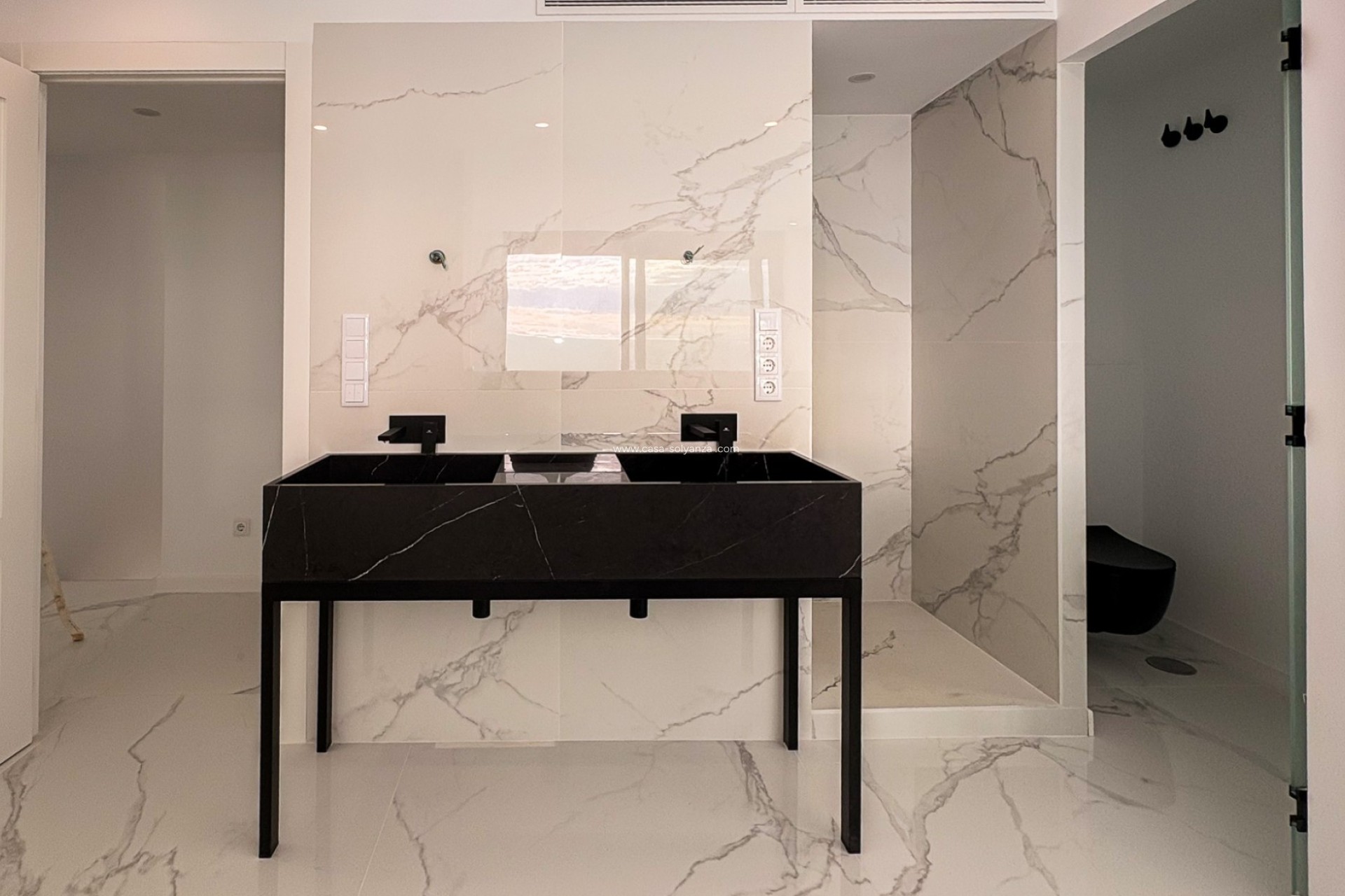 Reventa - Villa - Detached - El Campello - Coveta Fuma