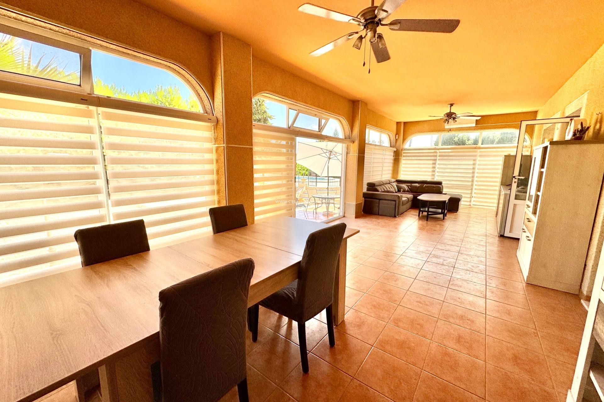 Reventa - Villa - Dolores - Cmno. Escorredor