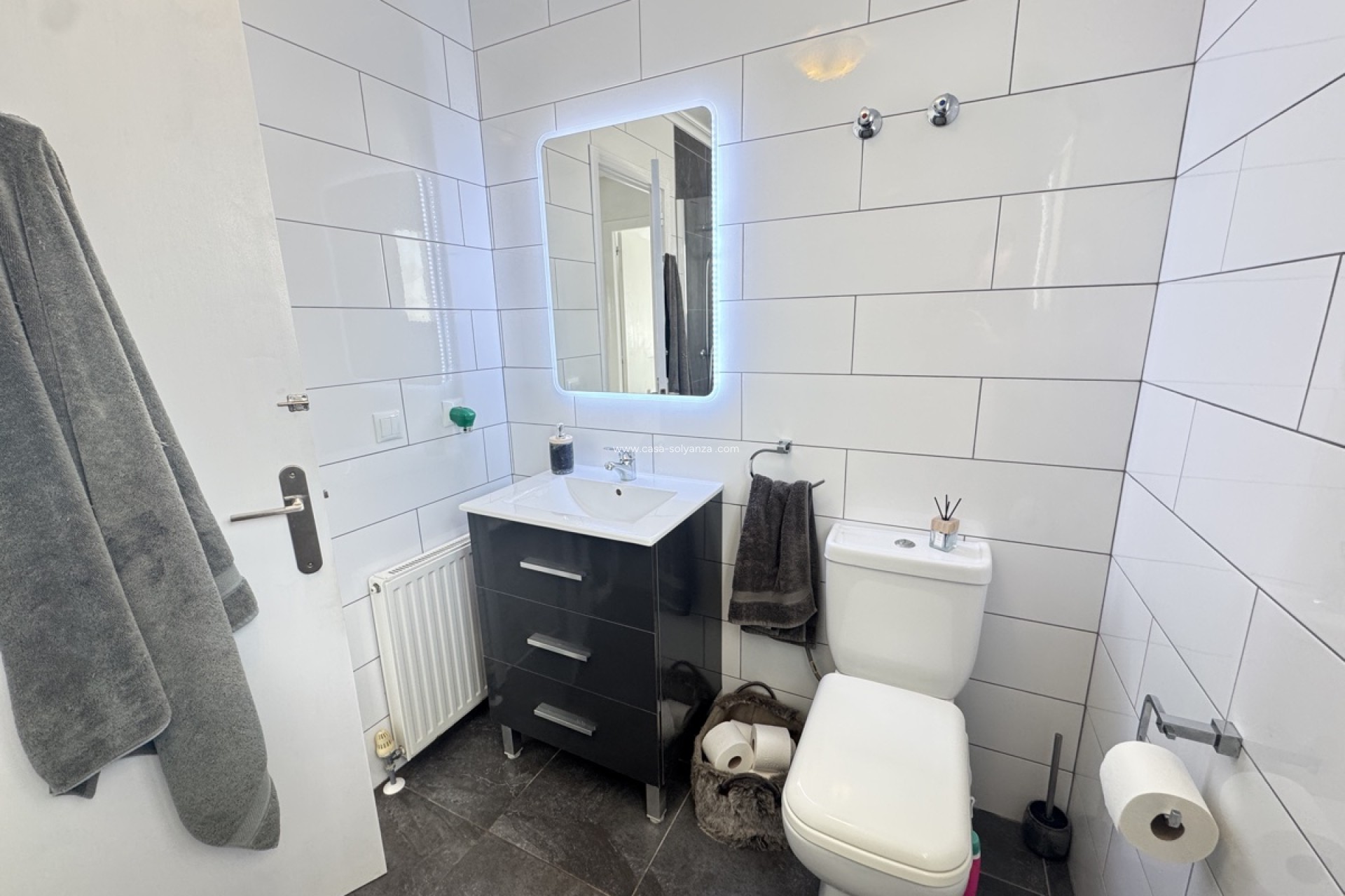 Reventa - Villa - Eagles Nest