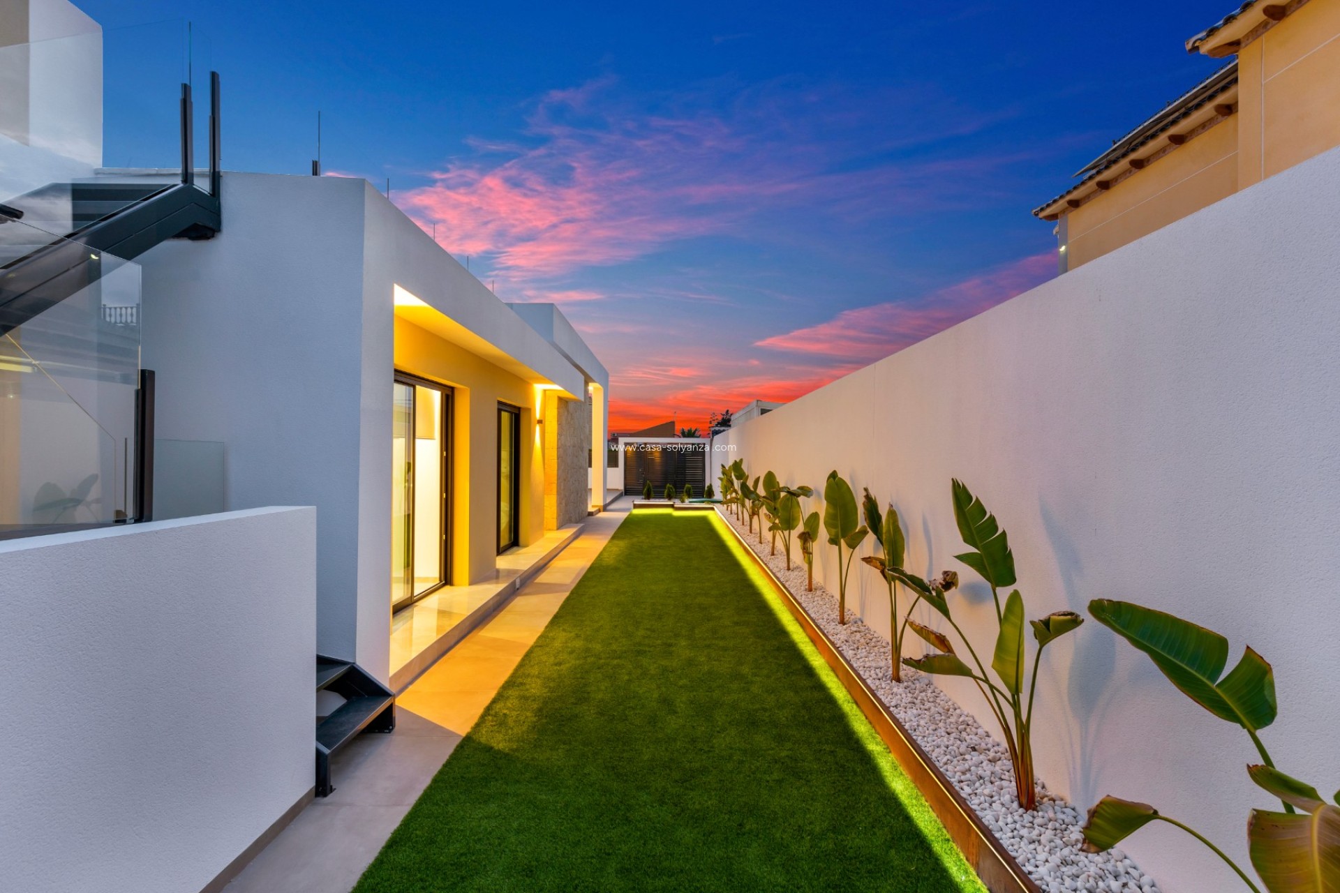 Reventa - Villa - El Chaparral - Inland