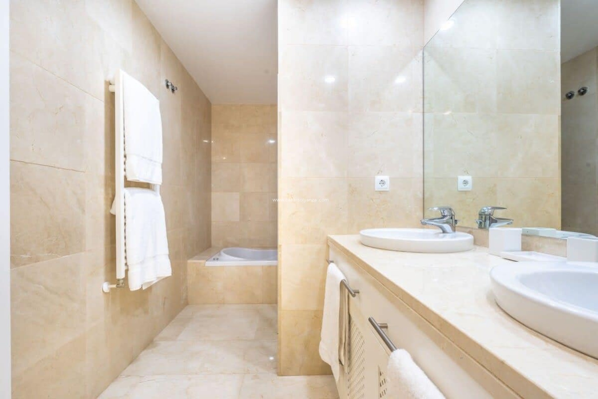 Reventa - Villa - El Valle Golf Resort - Inland