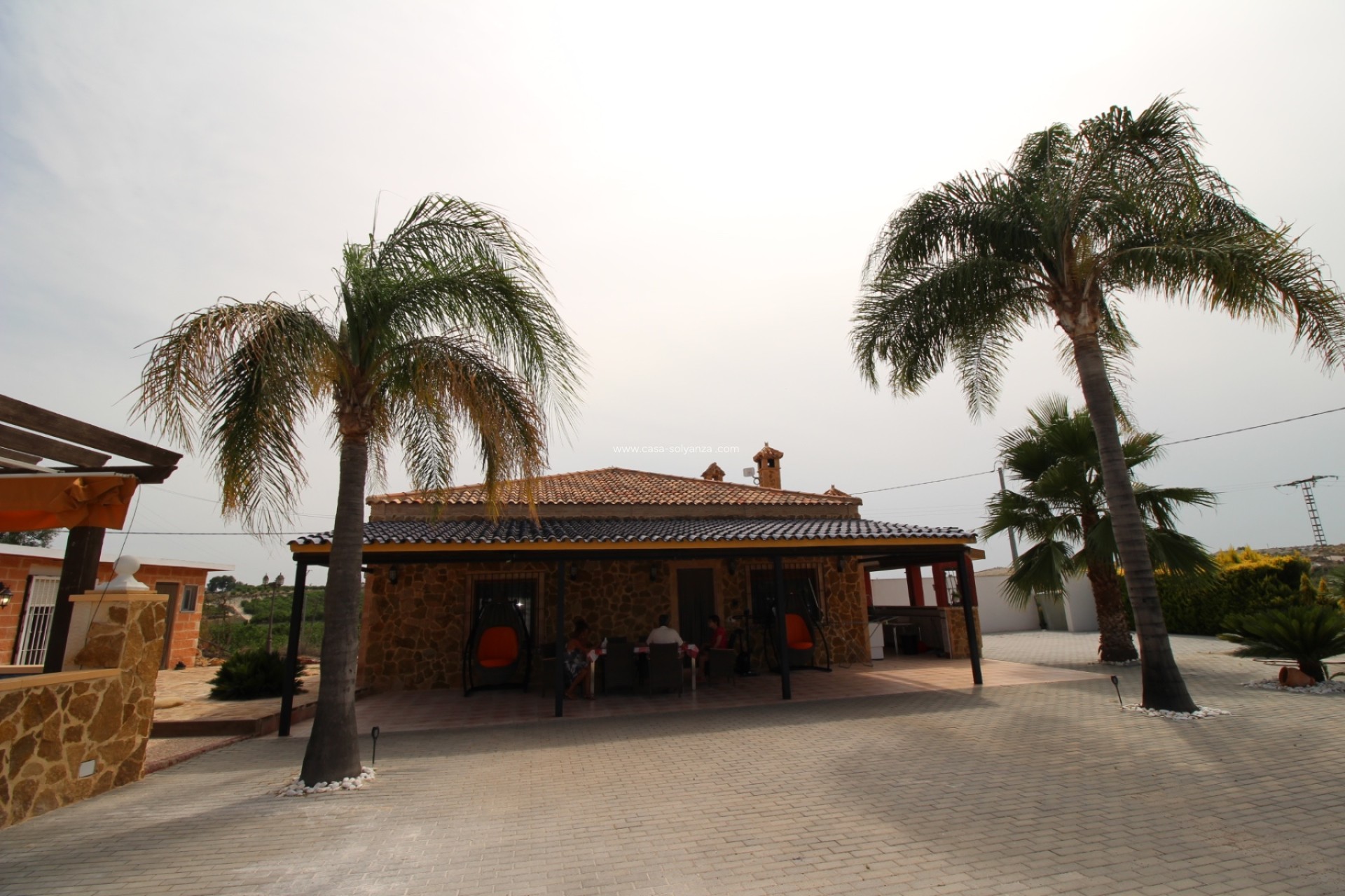 Reventa - Villa - Fortuna - Inland