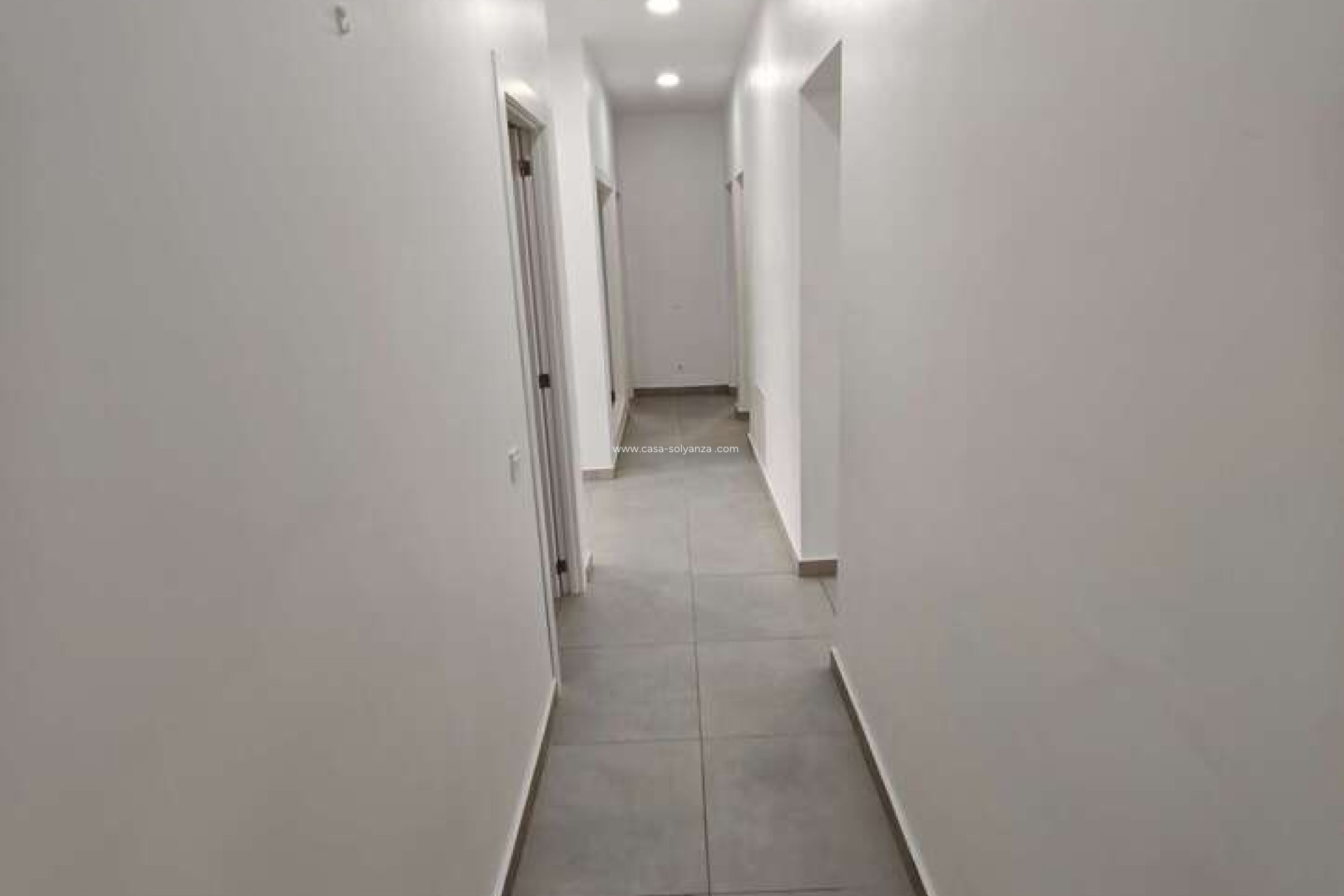 Reventa - Villa - Fortuna - Inland