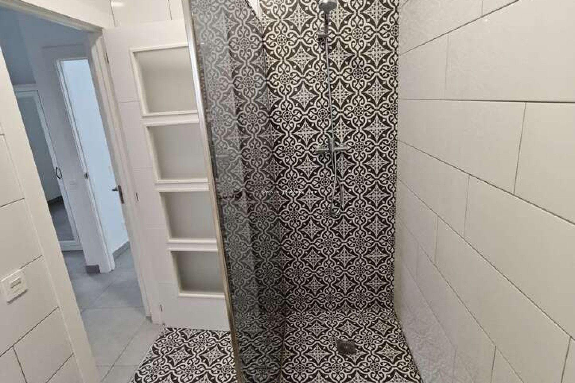 Reventa - Villa - Fortuna - Inland