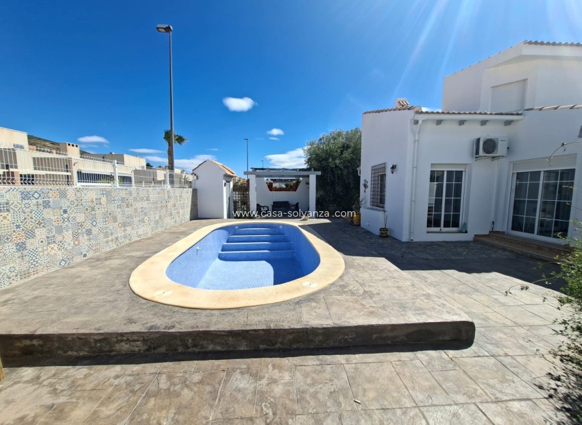 Reventa - Villa - Fortuna - Urbanizacion Las Kalendas