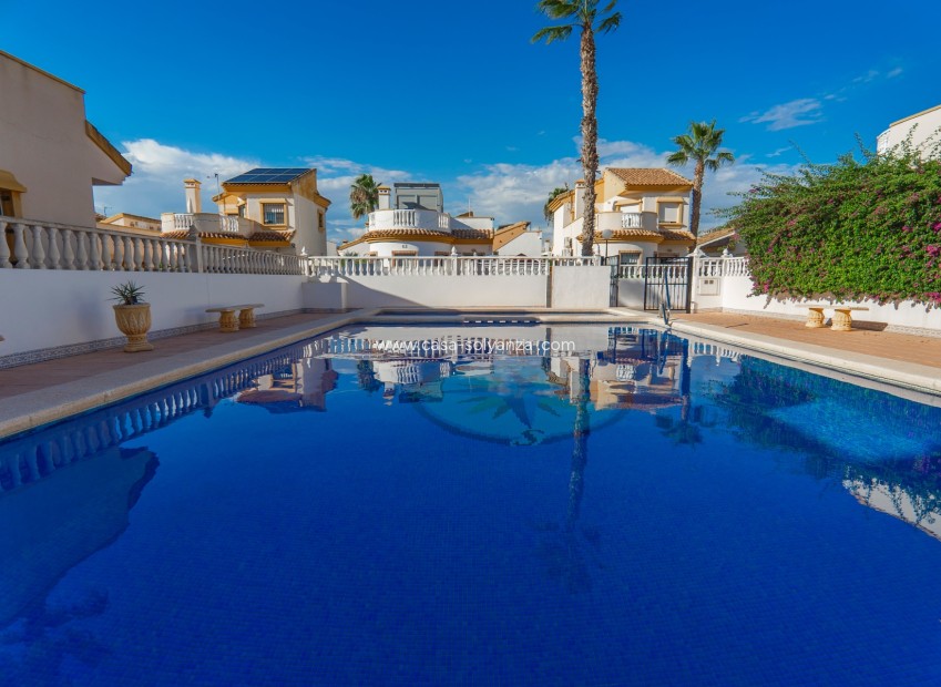 Reventa - Villa - Guardamar del Segura - El Raso